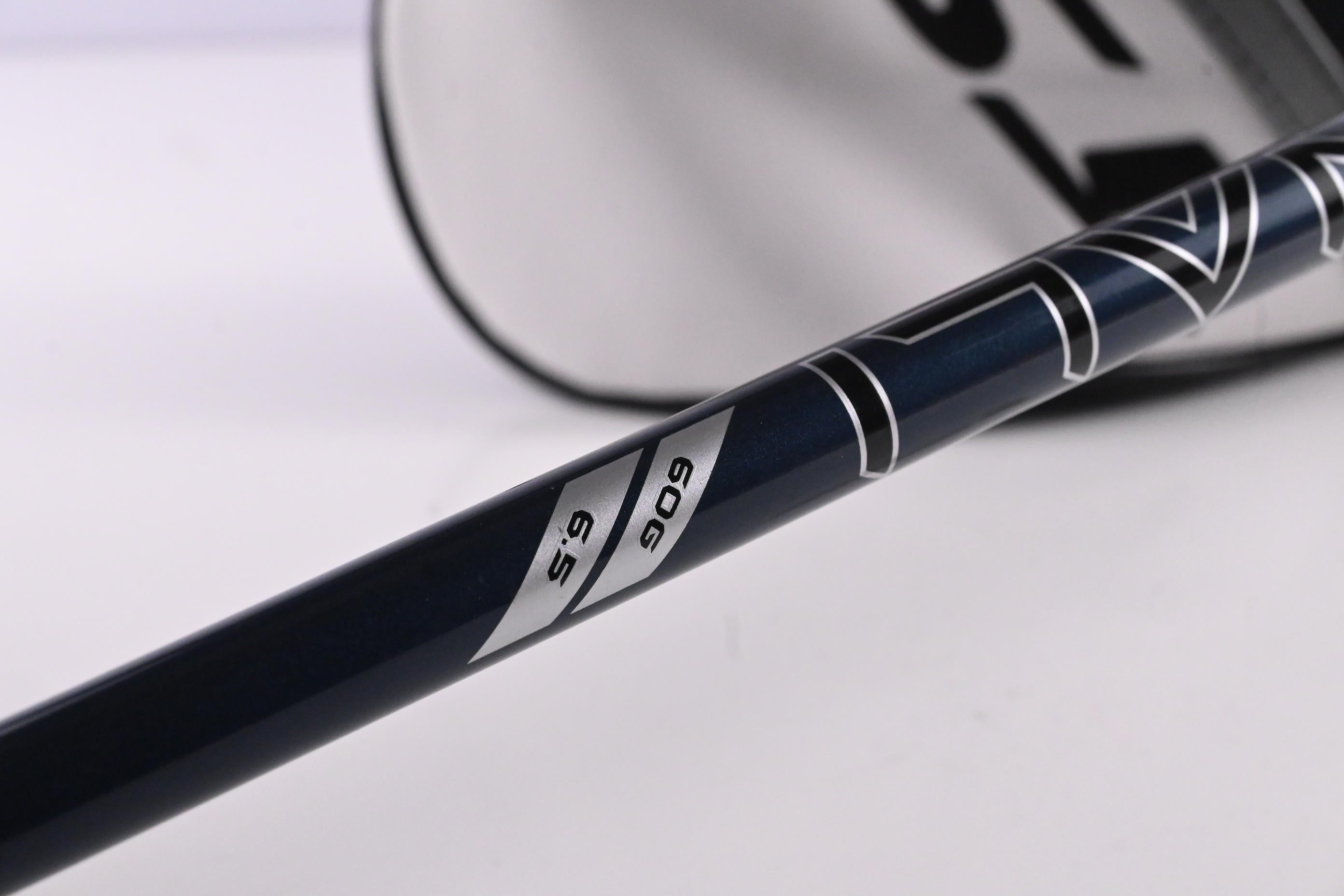 Titleist TSR2 Driver / 10 Degree / X-Flex Denali Charcoal 60 Shaft