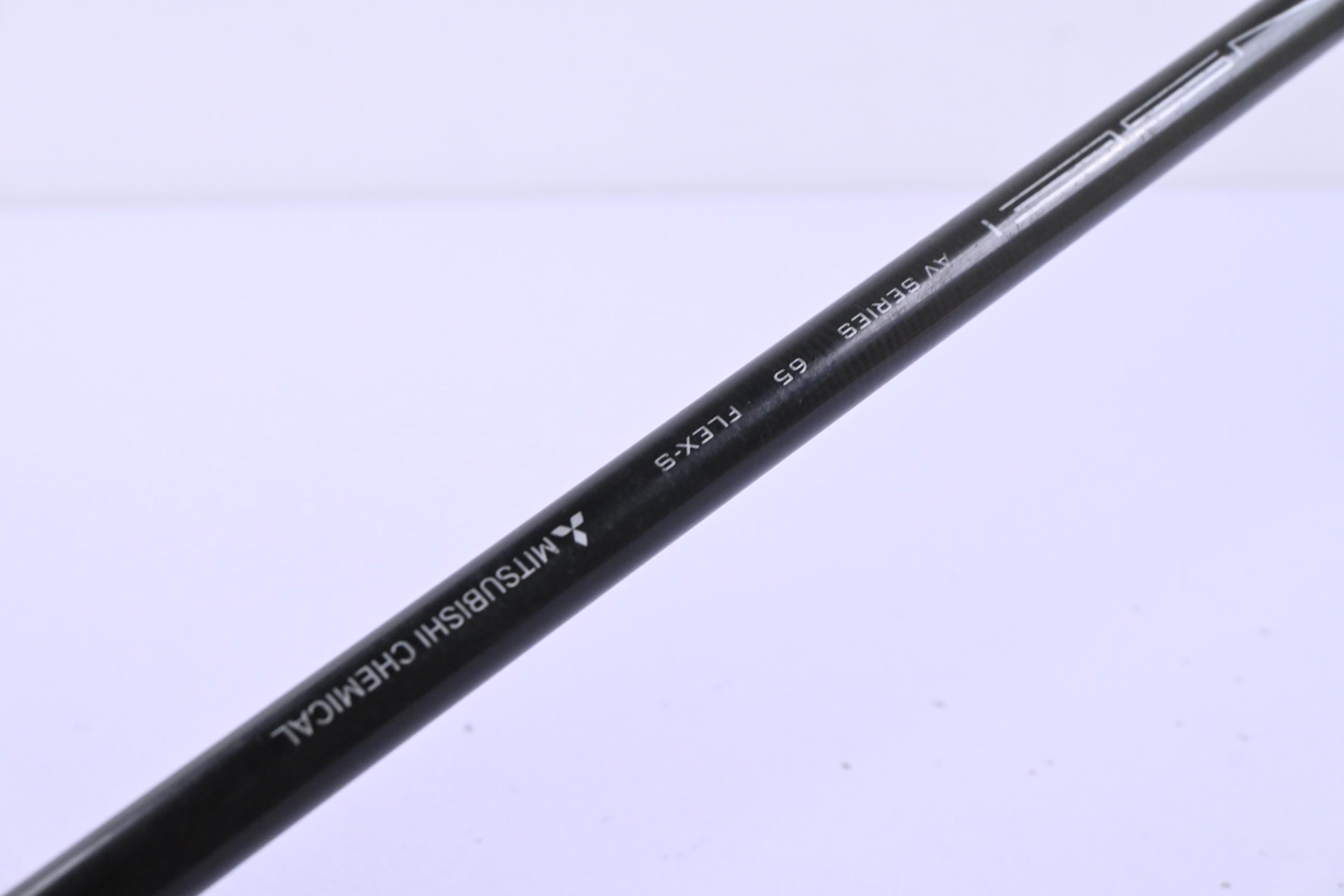 Titleist TSi2 Driver / 11 Degree / Stiff Flex Tensei AV Raw White 65 Shaft