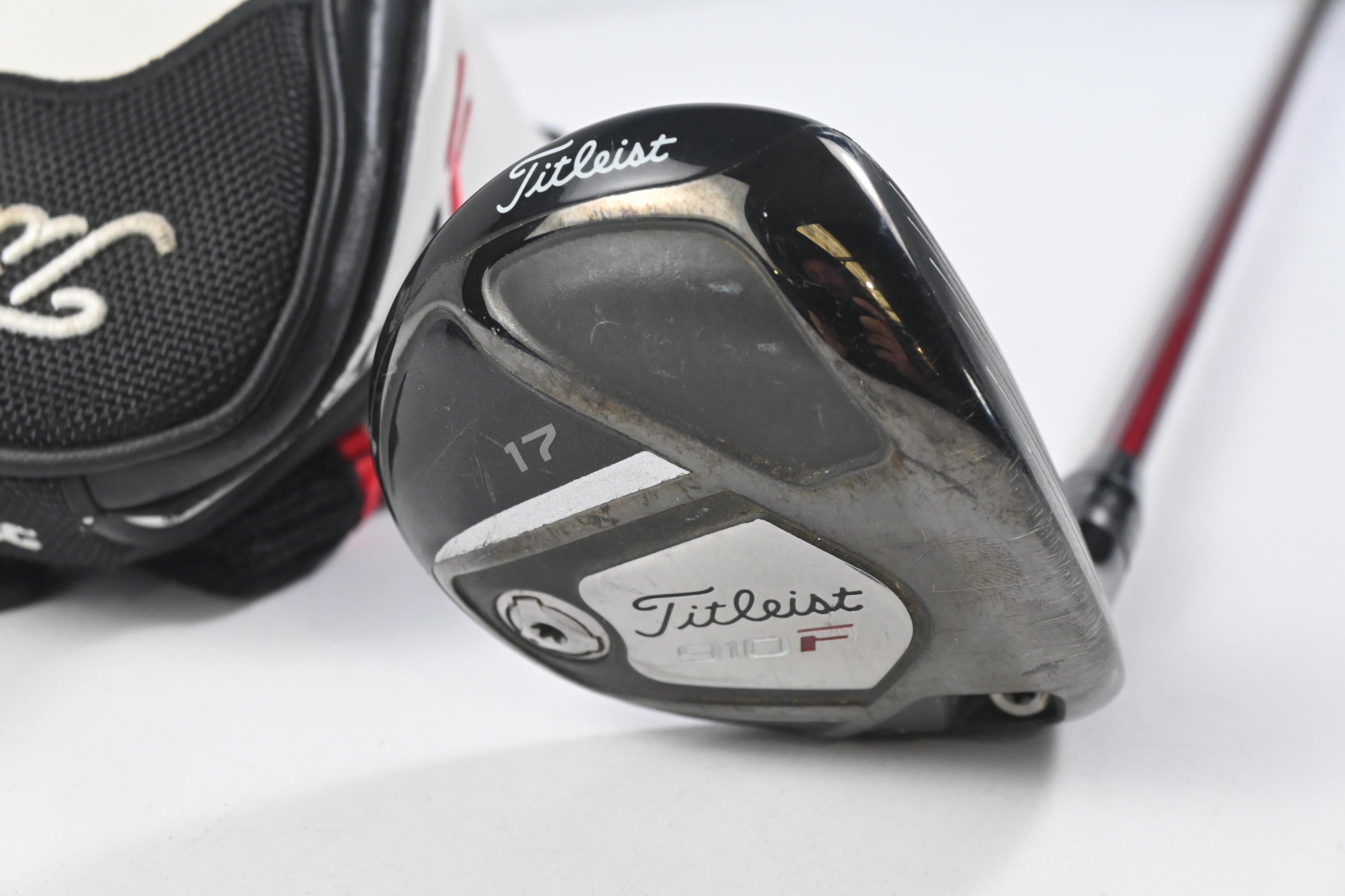 Titleist 910 F #4 Wood / 17 Degree / Stiff Flex Matrix Ozik Xcon-5 Shaft