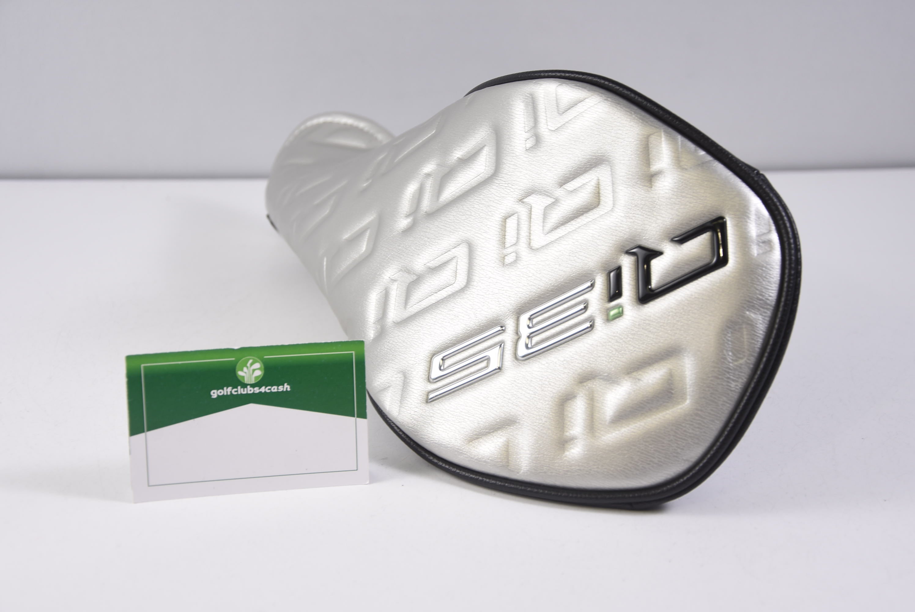 Taylormade Qi35 Driver / 10.5 Degree / Regular Shaft Fujikura Ventus Blue 5 Shaft