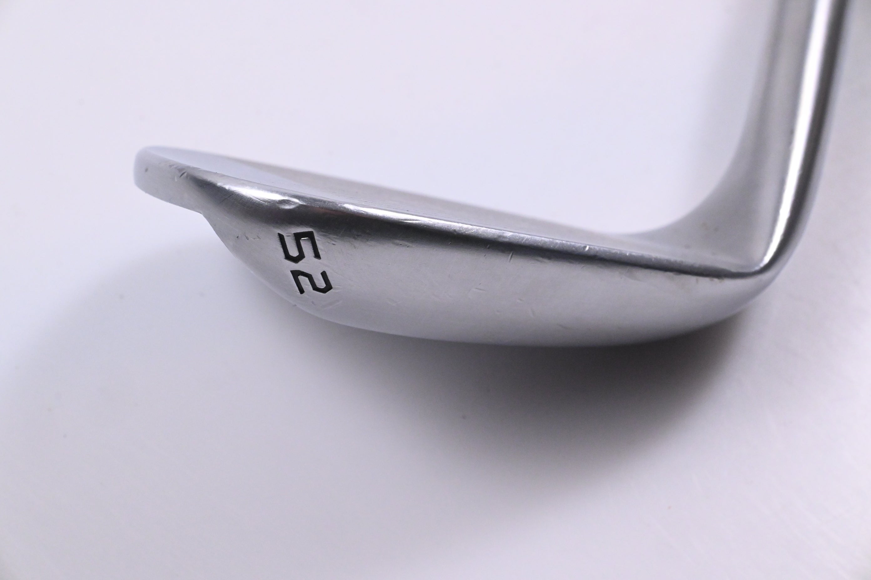Honma TW-W4 Gap Wedge / 52 Degree / Stiff Flex Dynamic Gold S200 Shaft