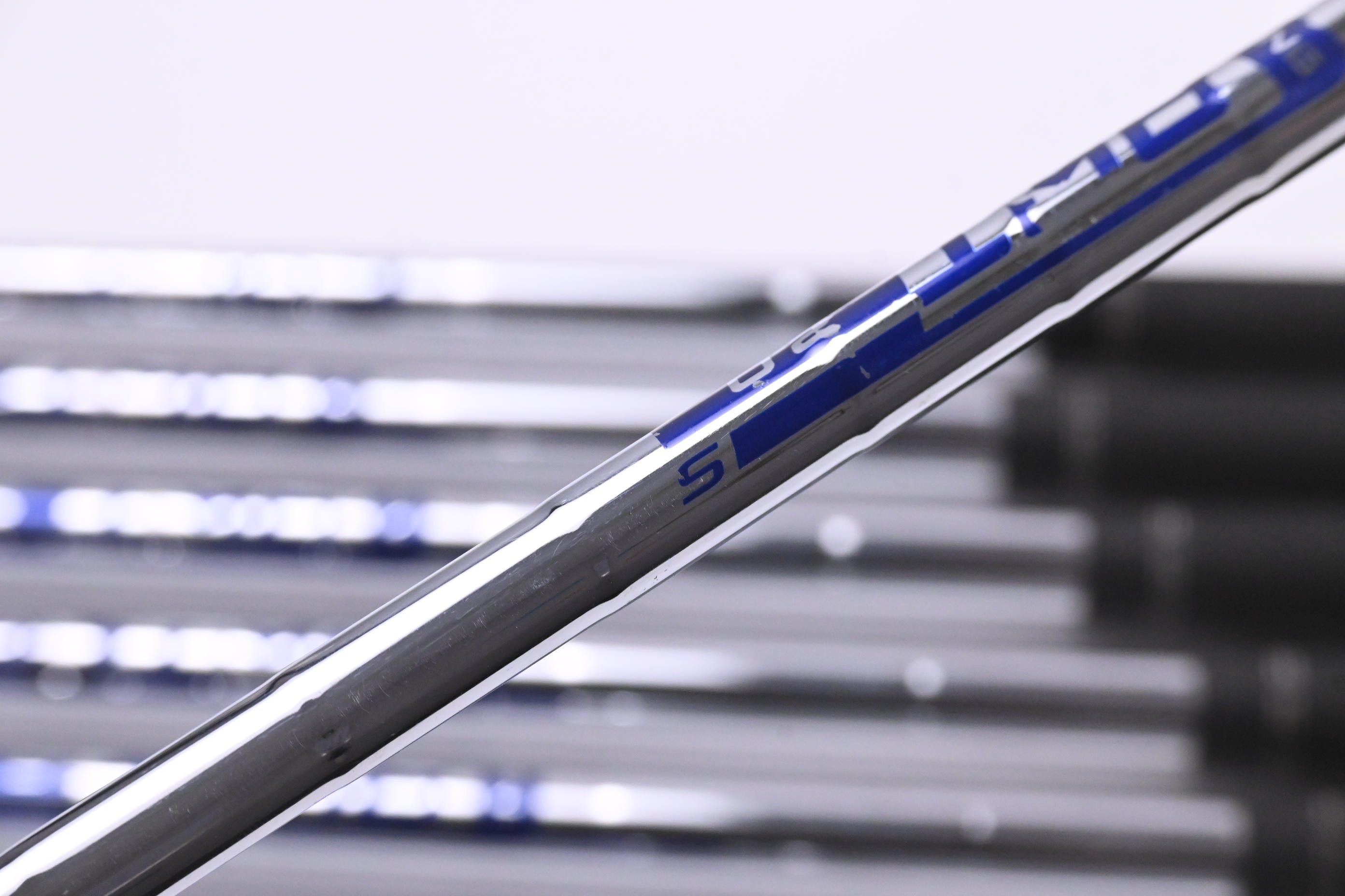 Ping G410 Irons / 4-PW+UW / Red Dot / Stiff Flex Ping AWT 2.0 Shafts