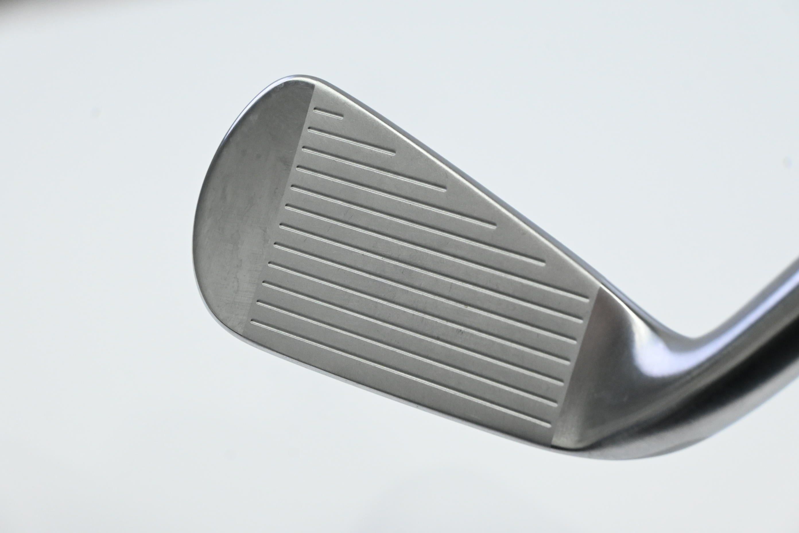 Titleist U510 #3 Iron / 20 Degree / Stiff Flex HZRDUS Smoke Black RDX 80 Shaft