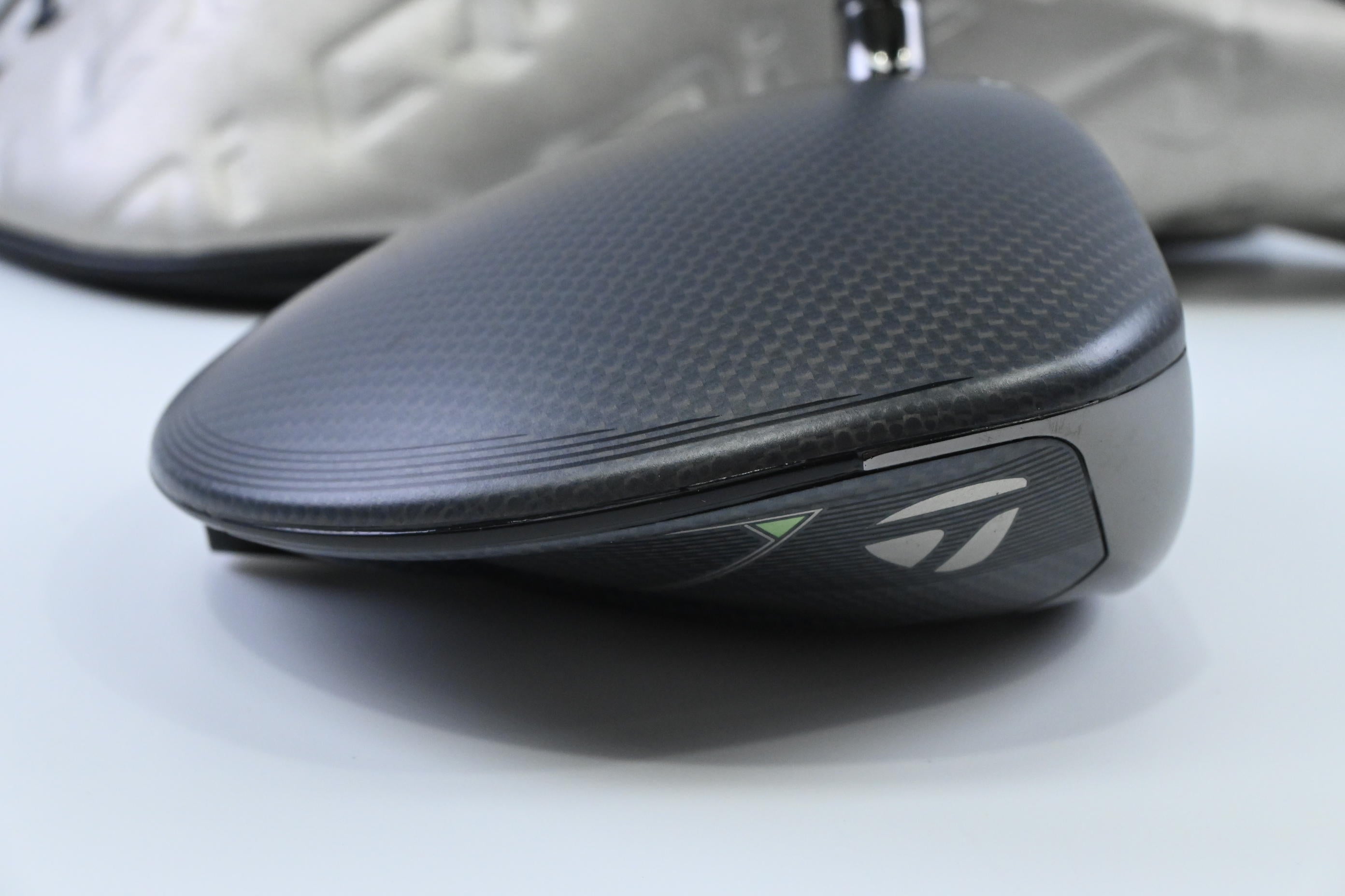 Taylormade Qi35 Driver / 9 Degree / Stiff Flex Kai'li Dark Waves Blue CB 60