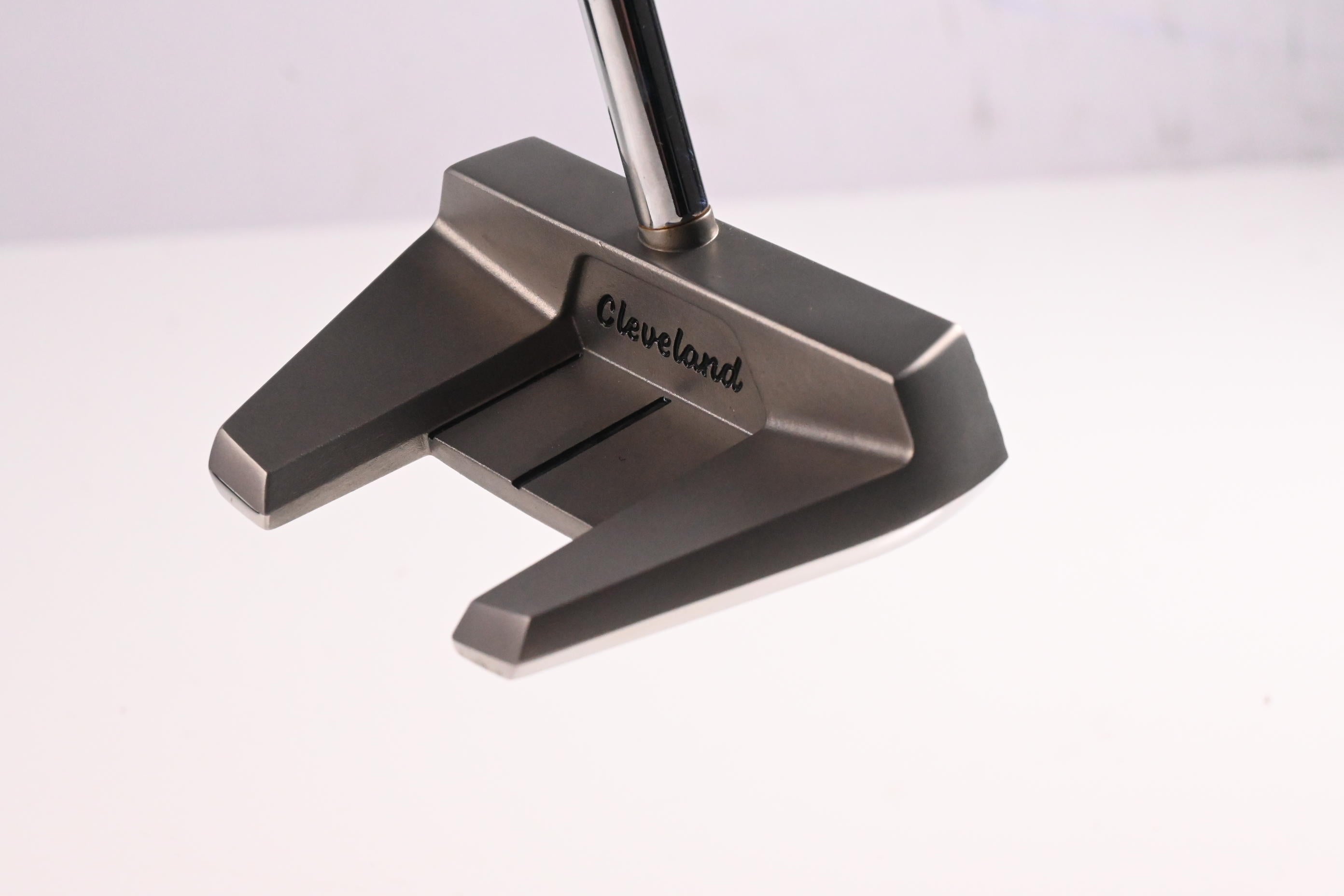 Cleveland HB Soft 2 #11 Broomstick Putter / 48 Inch