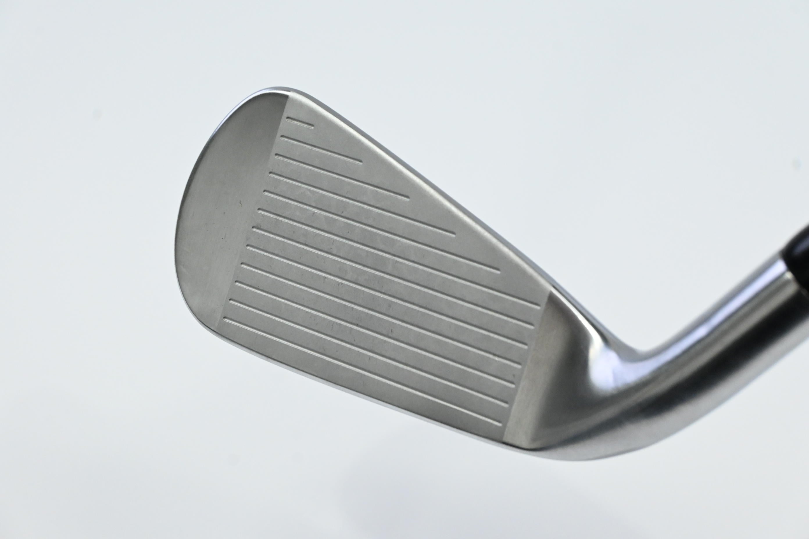 Titleist U510 #4 Iron / 22 Degree / Regular Flex HZRDUS Smoke Black 80 Shaft