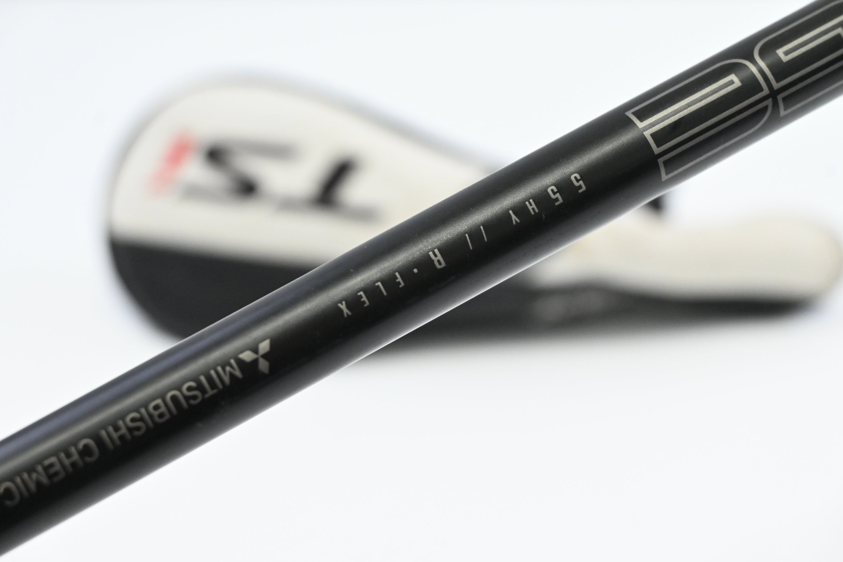 Titleist TSi2 #4 Hybrid / 21 Degree / Regular Flex Kuro Kage 55 Shaft