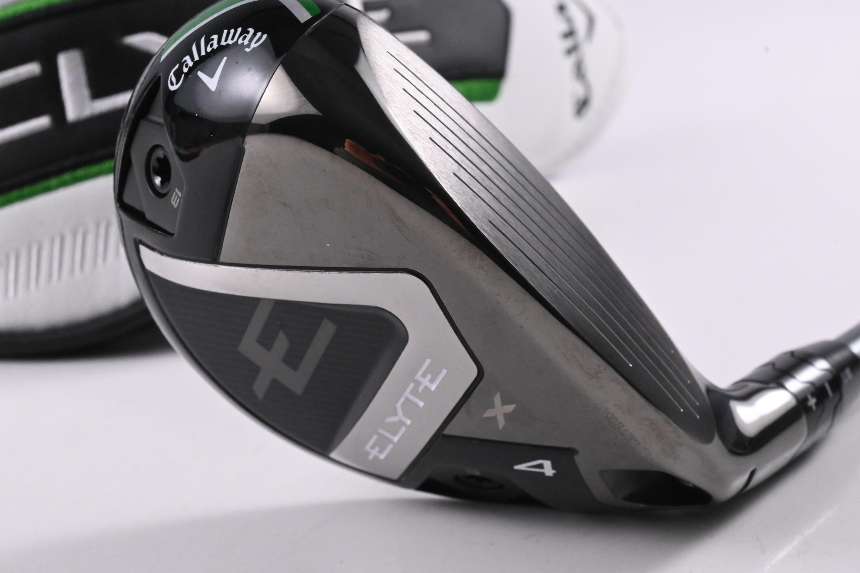 Callaway Elyte X #4 Hybrid / 21 Degree / Regular Flex Denali Charcoal 60 Shaft