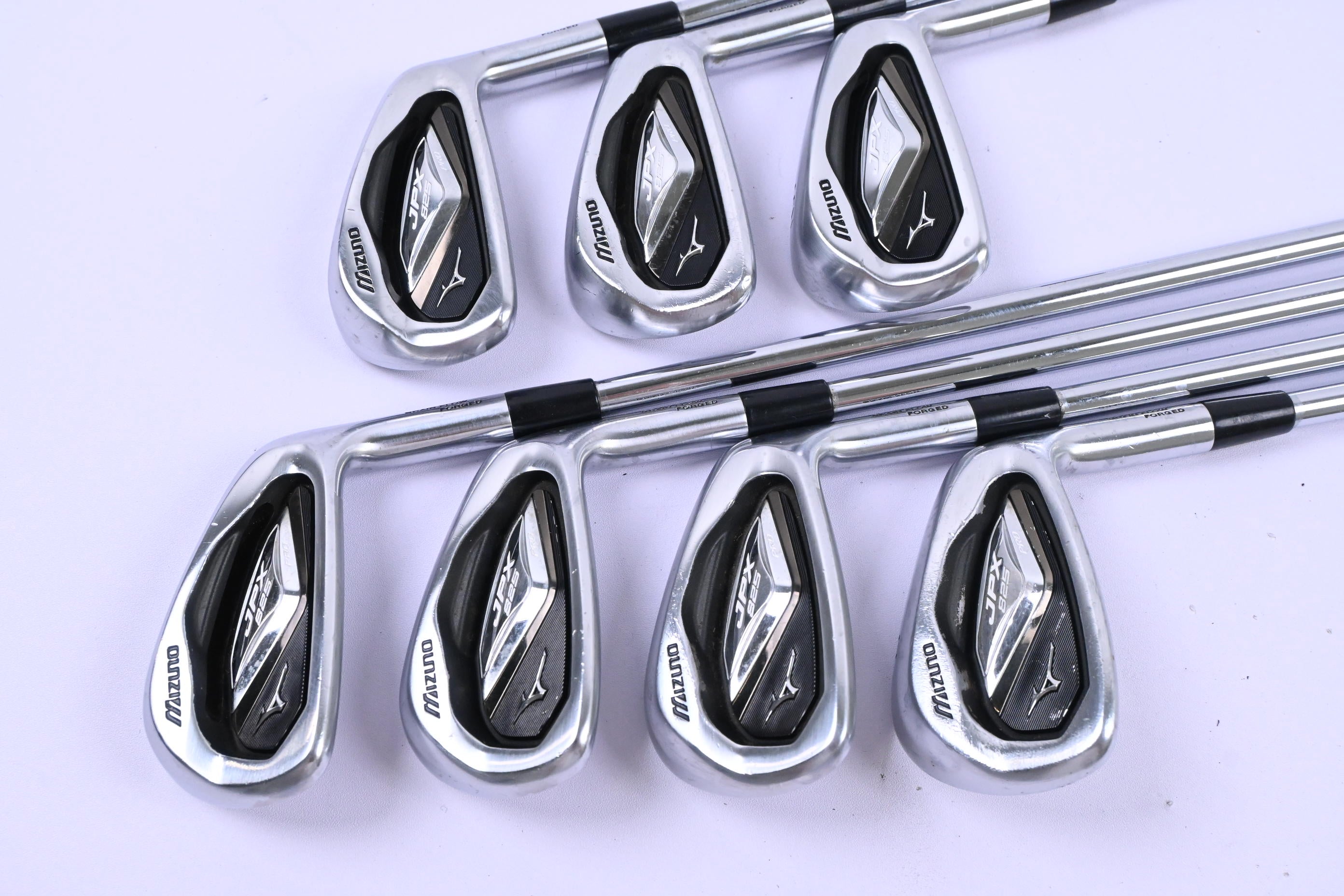 Mizuno JPX 825 Pro Irons / 4-PW / Regular Flex Dynalite Gold XP R300 Shafts