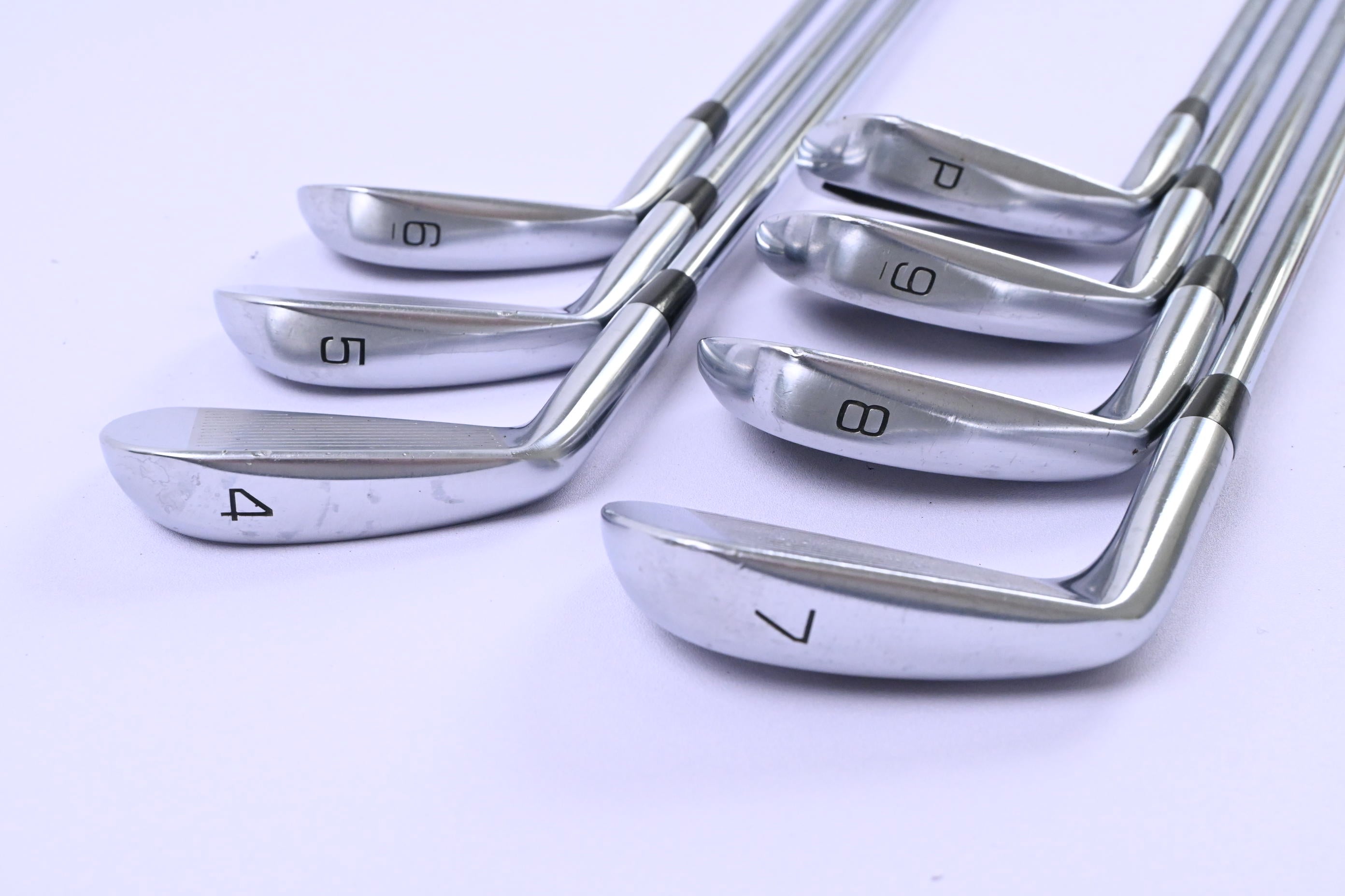 Mizuno JPX 825 Pro Irons / 4-PW / Regular Flex Dynalite Gold XP R300 Shafts
