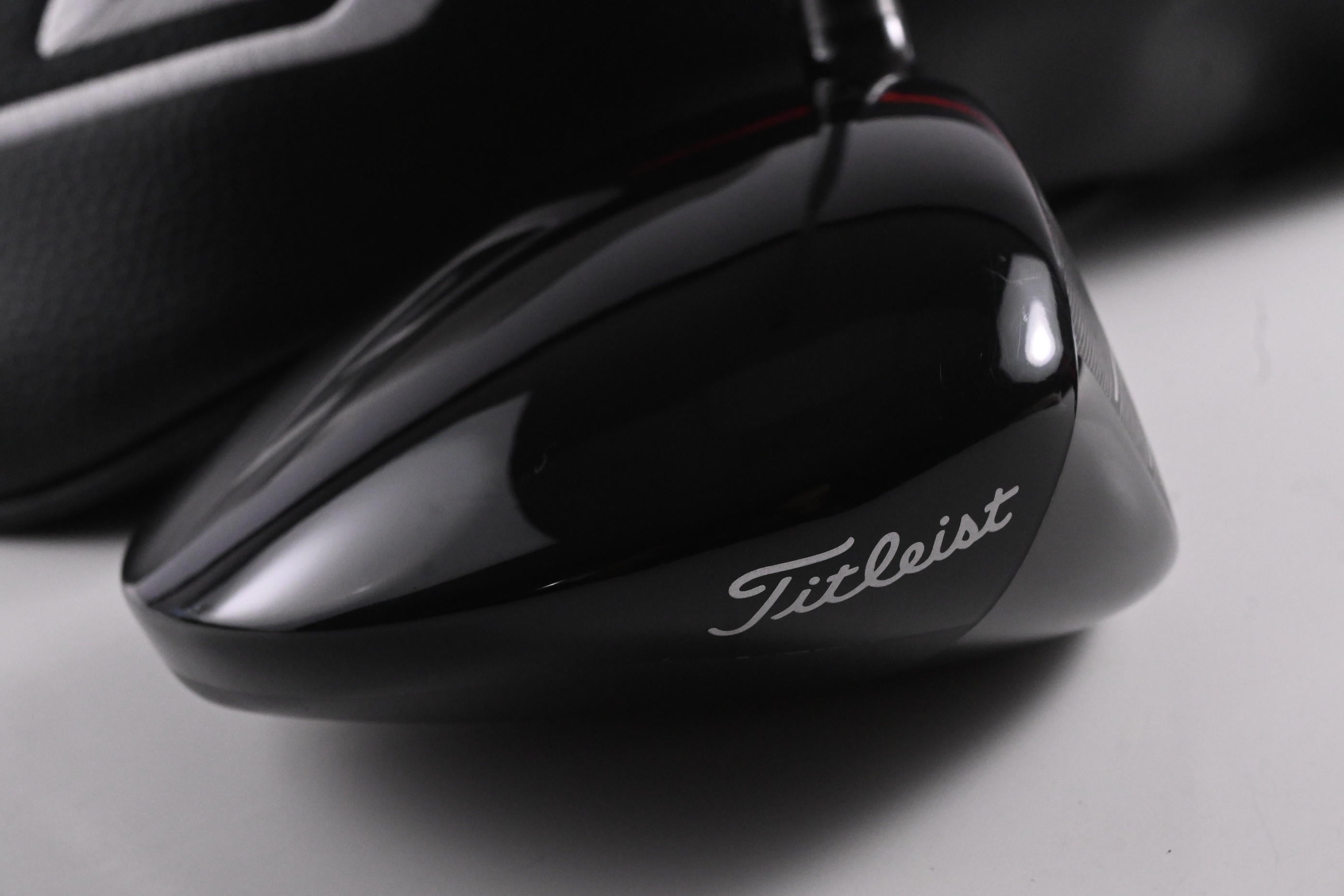 Titleist GT2 Driver / 11 Degree / Regular Flex Speeder 40 Shaft