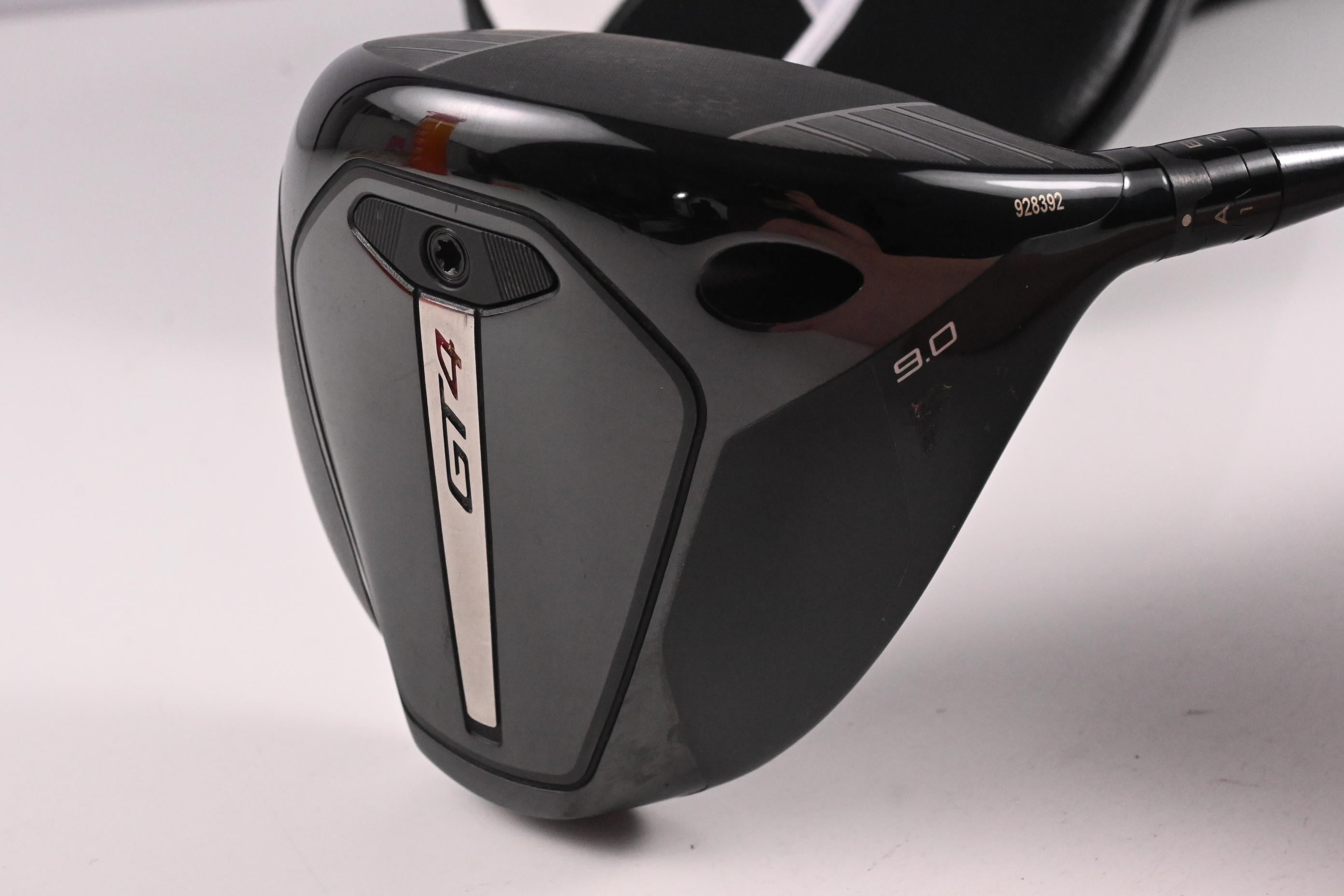 Titleist GT4 Driver / 9 Degree / Regular Flex HZRDUS Smoke RDX Black 60 Shaft