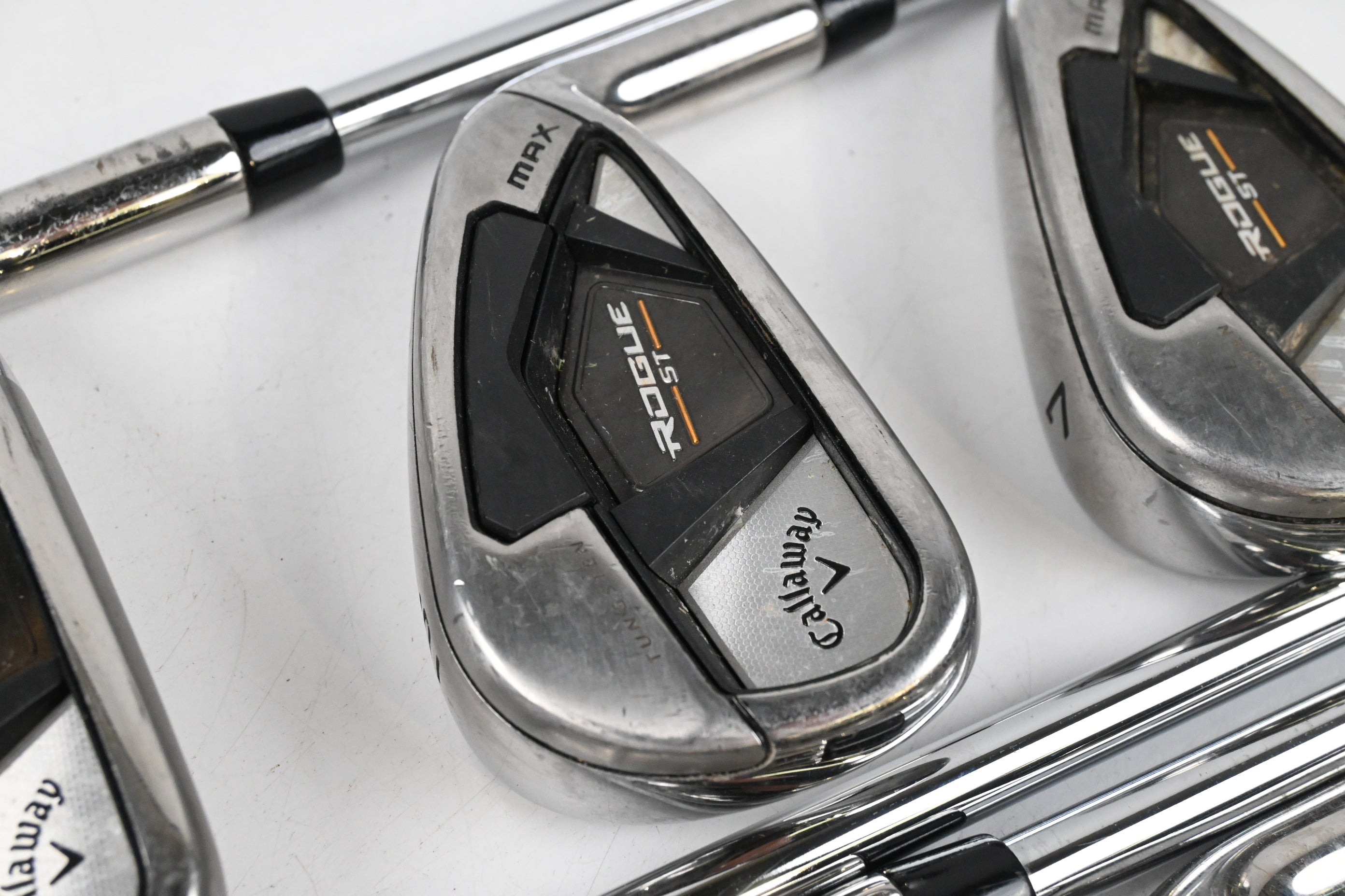 Callaway Rogue ST Max Irons / 5-PW+SW / Regular Flex Elevate MPH 95 Shafts