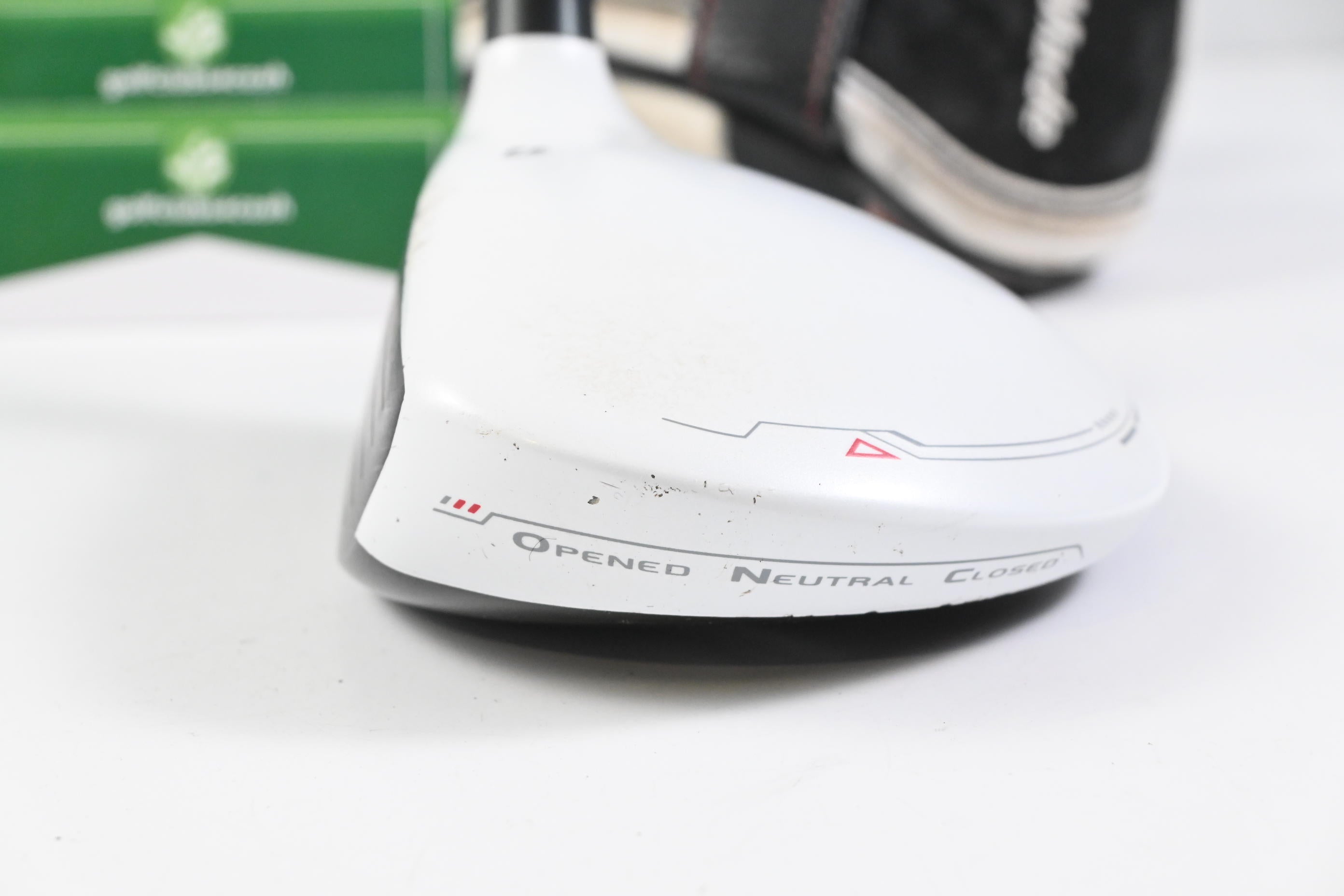 Left Hand Taylormade R11 #3 Wood / 15.5 Degree / Senior Flex Fujikura Blur 70