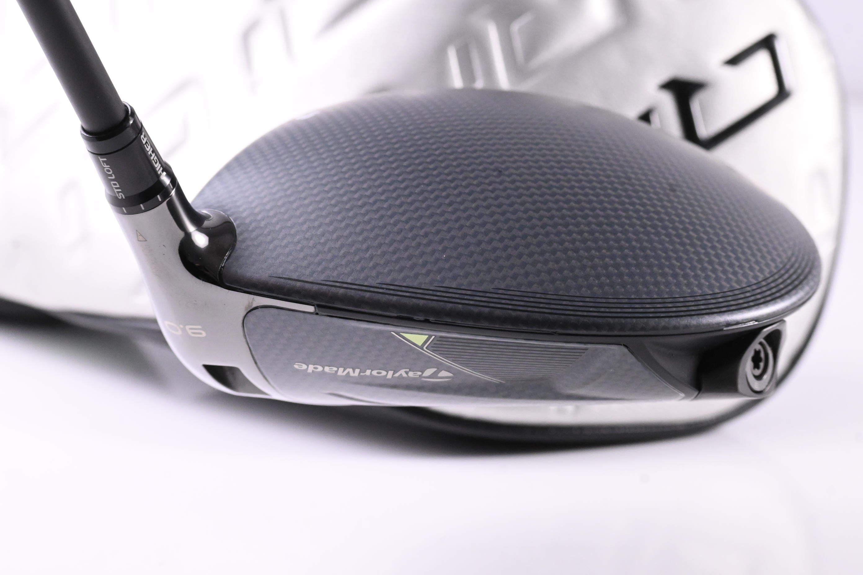Taylormade Qi35 Driver / 9 Degree / Regular Flex Fujikura Ventus Blue 5 Shaft