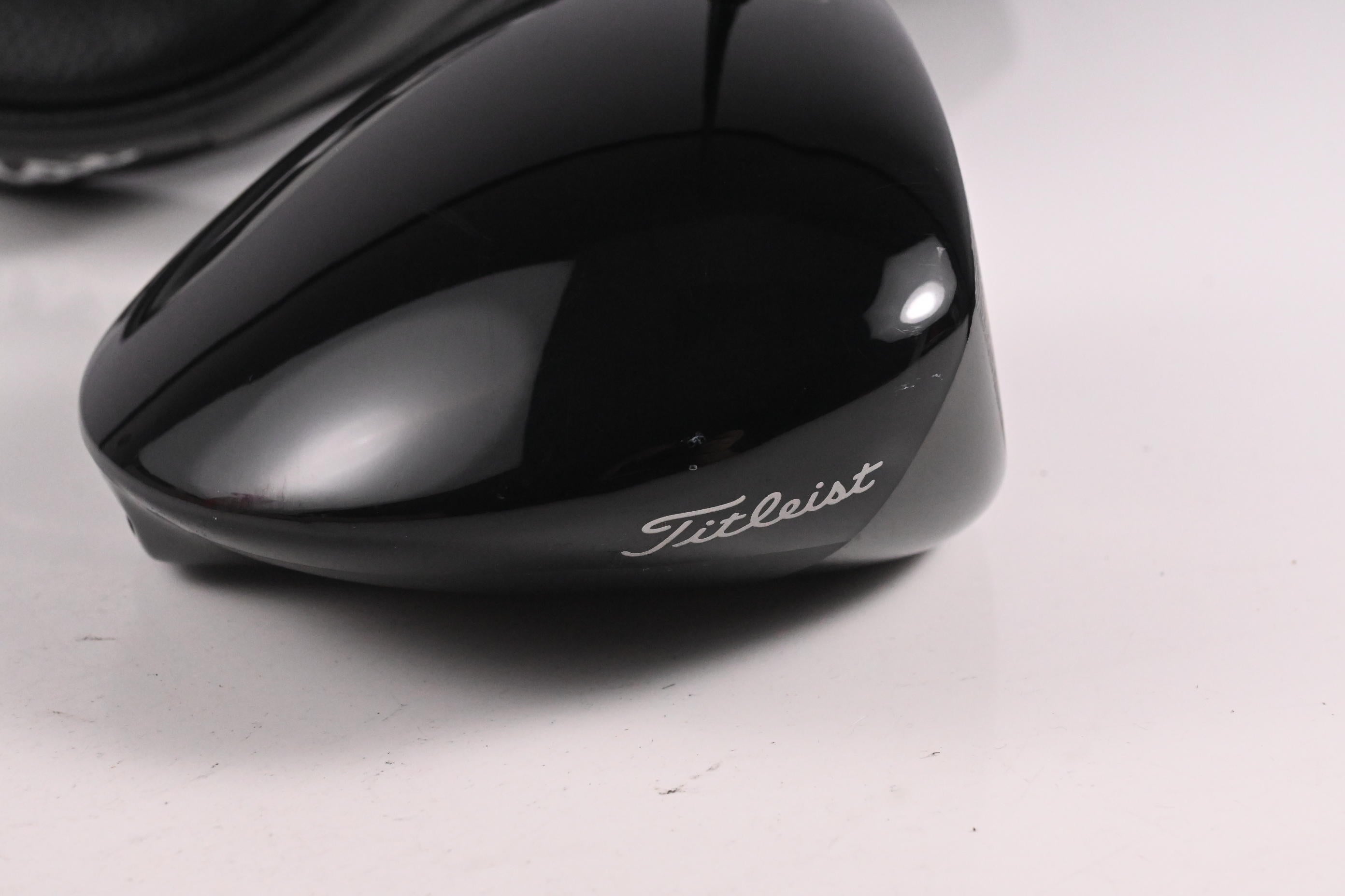 Titleist GT4 Driver / 9 Degree / Regular Flex HZRDUS Smoke RDX Black 60 Shaft