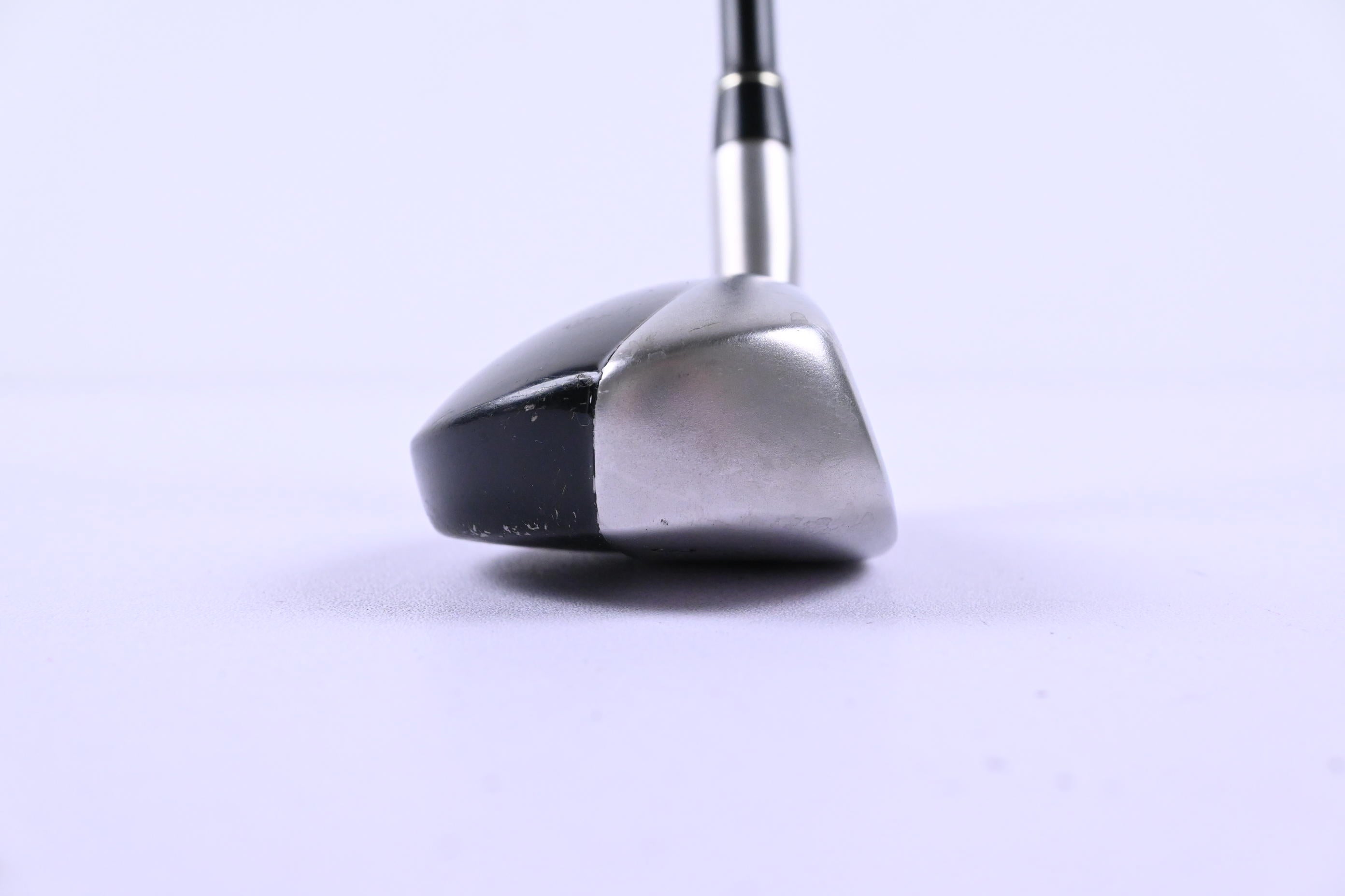 Taylormade Rescue Mid #3 Hybrid / 19 Degree / Regular Flex Taylormade Ultralite