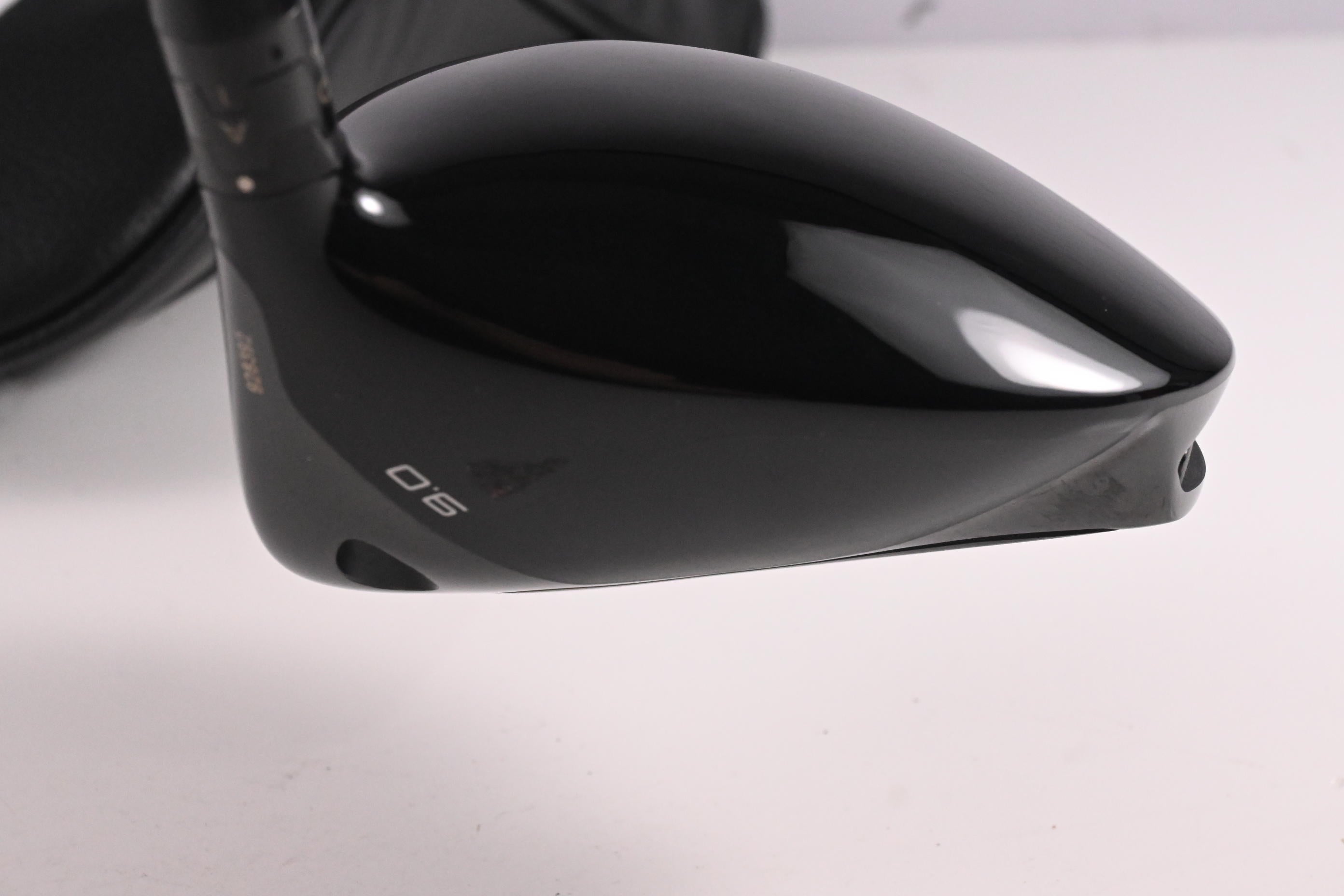 Titleist GT4 Driver / 9 Degree / Regular Flex HZRDUS Smoke RDX Black 60 Shaft