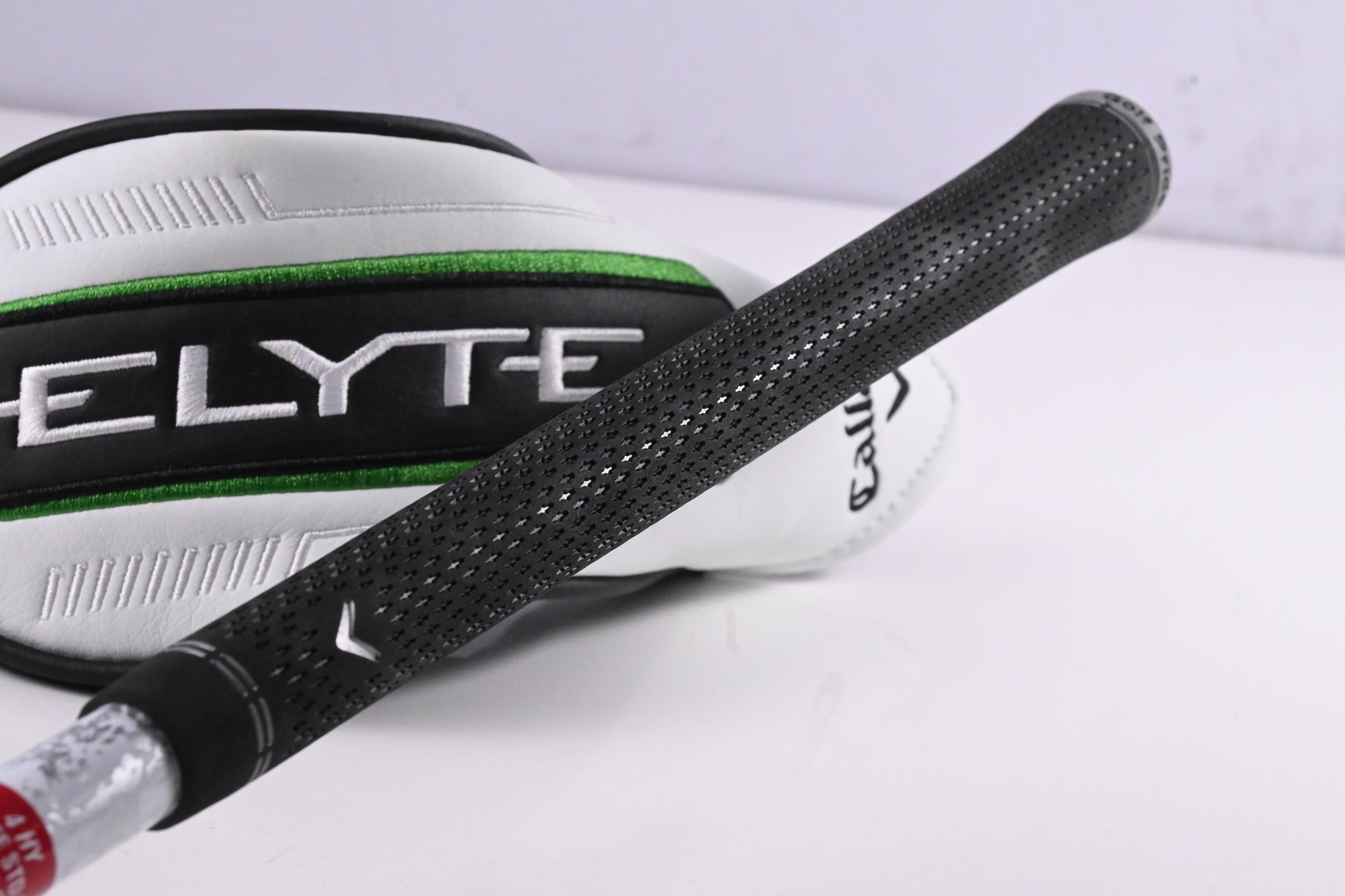 Callaway Elyte X #4 Hybrid / 21 Degree / Regular Flex Denali Charcoal 60 Shaft