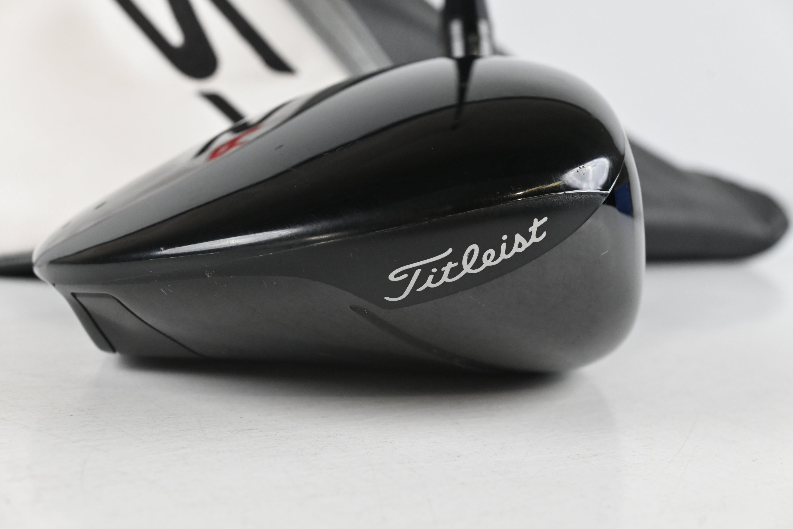 Titleist TSR2 Driver / 9 Degree / Regular Flex Tensei AV Blue 55 Shaft