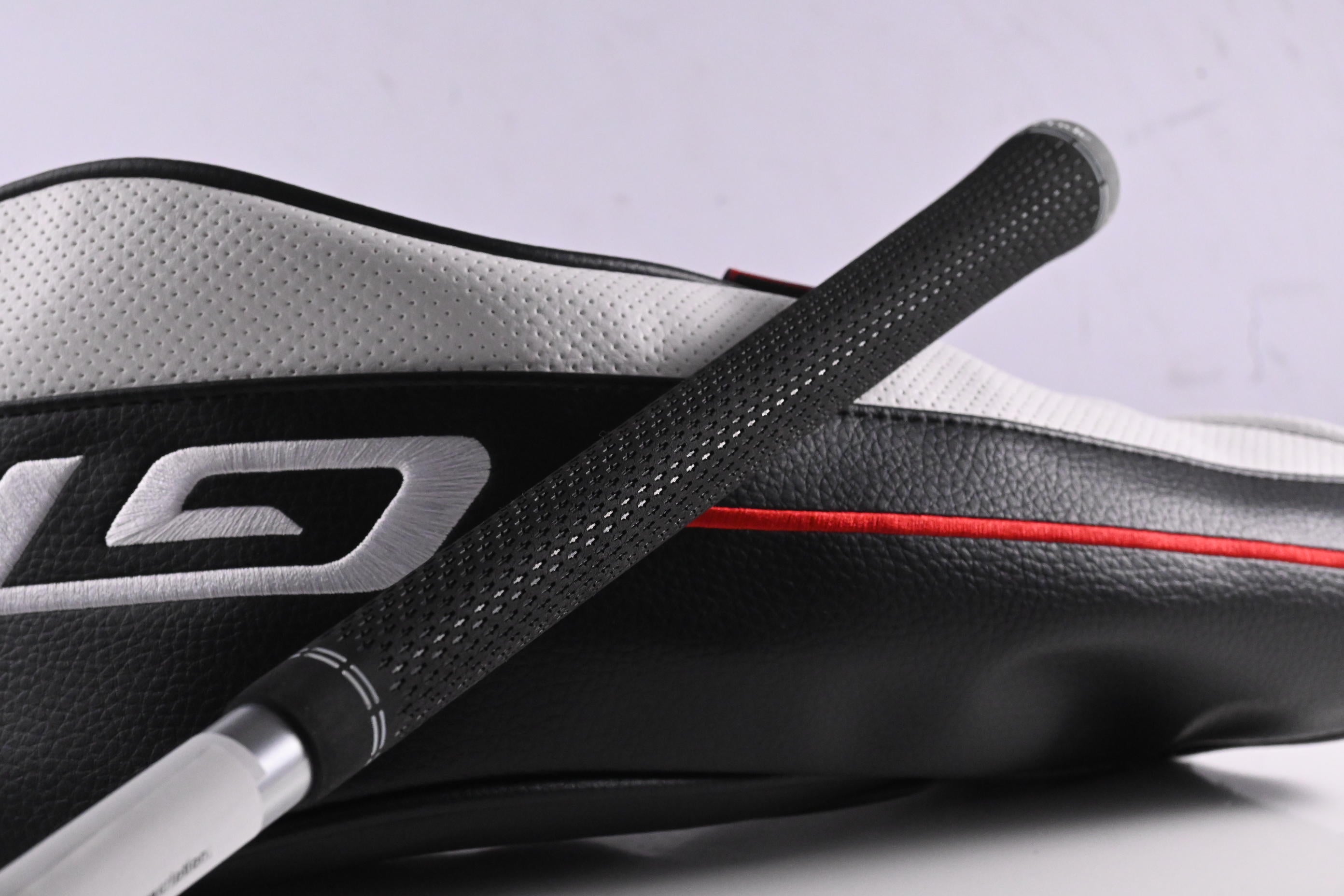 Titleist GT2 Driver / 11 Degree / Regular Flex Speeder 40 Shaft