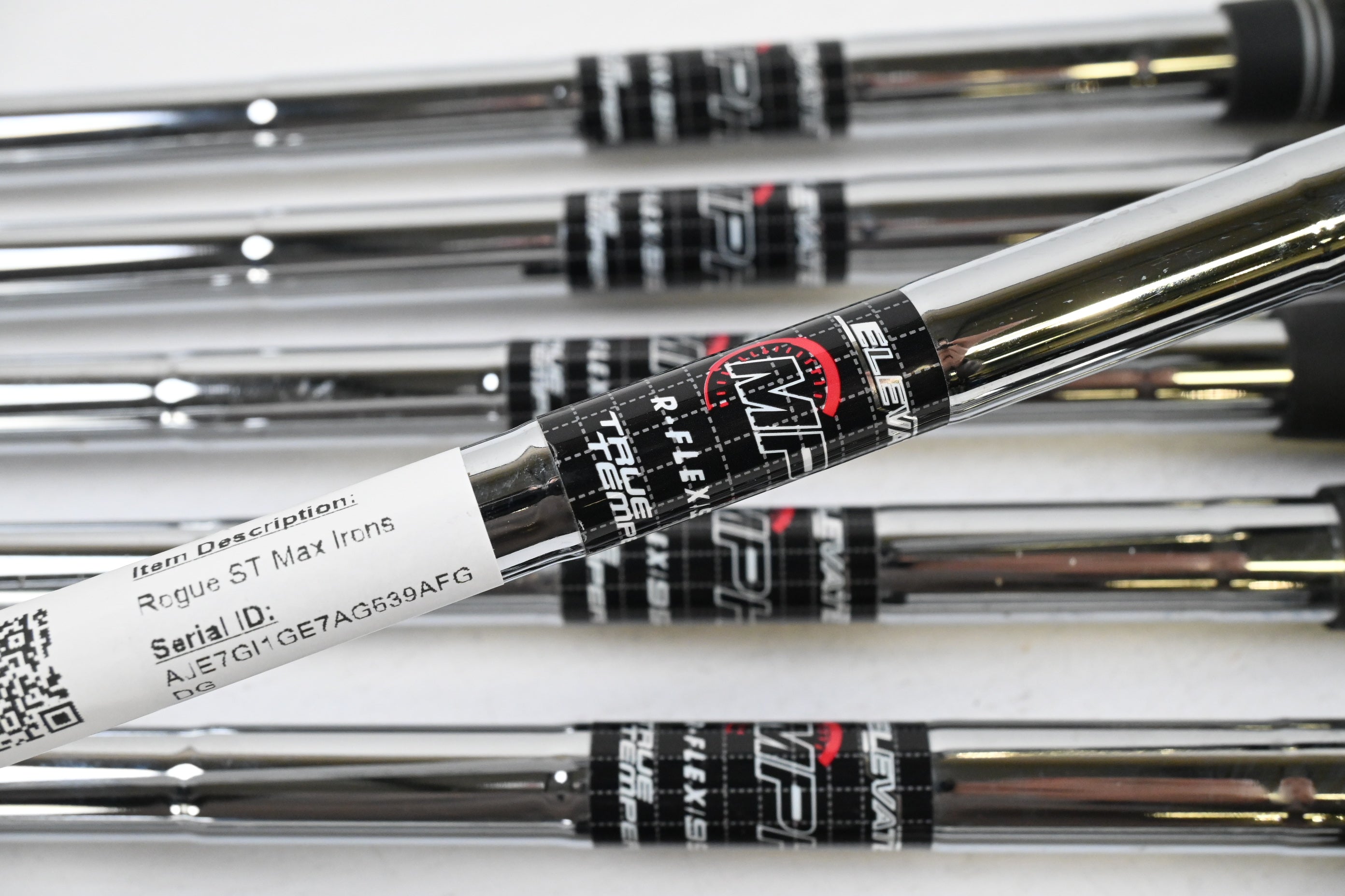 Callaway Rogue ST Max Irons / 5-PW+SW / Regular Flex Elevate MPH 95 Shafts