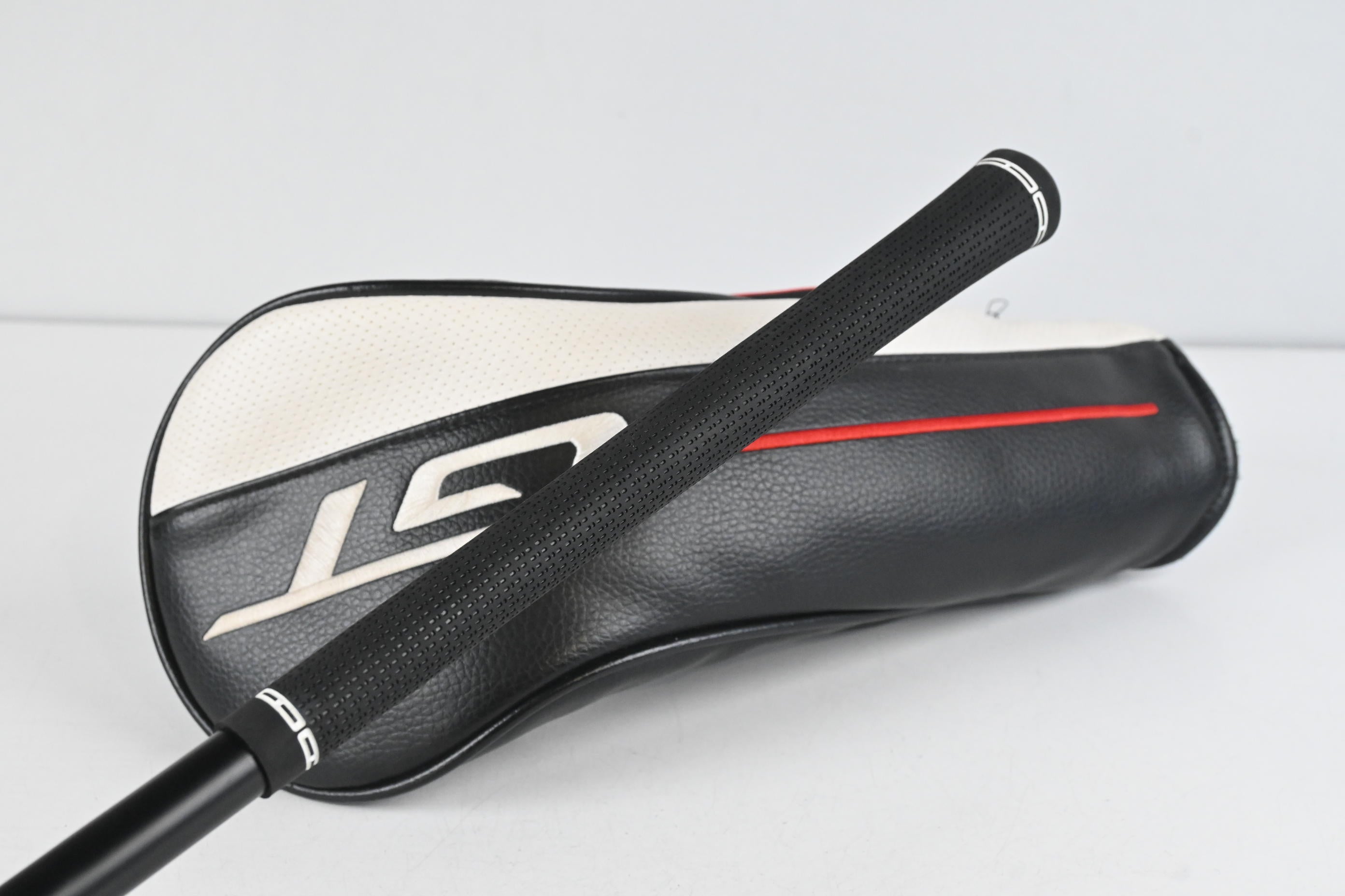 Titleist GT3 Driver / 10 Degree / Stiff Flex Hzrdus Gen5 Black 60 Shaft