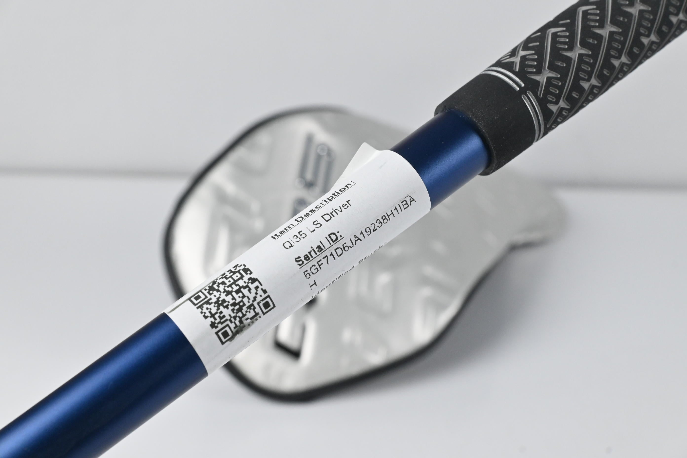 Taylormade Qi35 LS Driver / 9 Degree / Regular Flex Fujikura Ventus Blue 5 Shaft