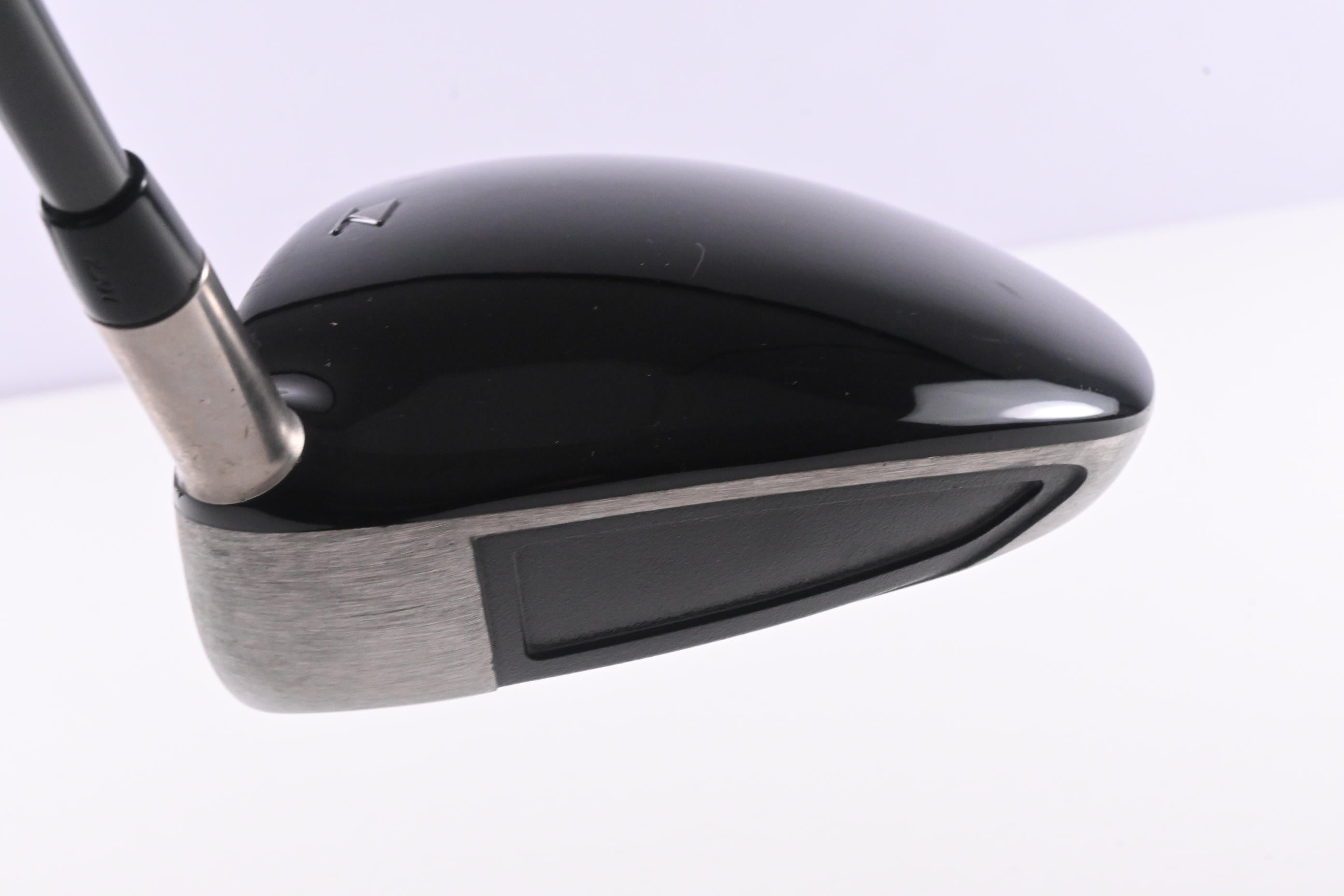 Titleist 907 D1 Driver / 11.5 Degree / Regular Flex Aldila Titleist 67 Shaft