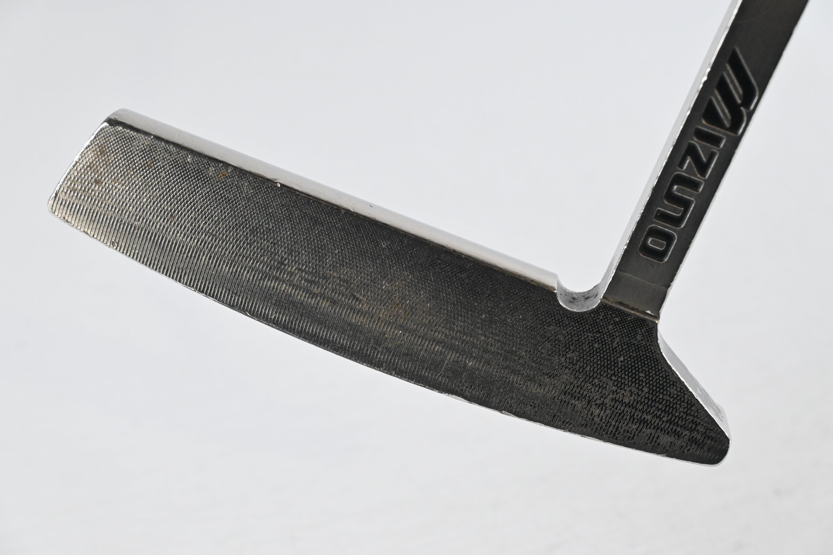 Mizuno Dare To Dream Putter / 32 Inch