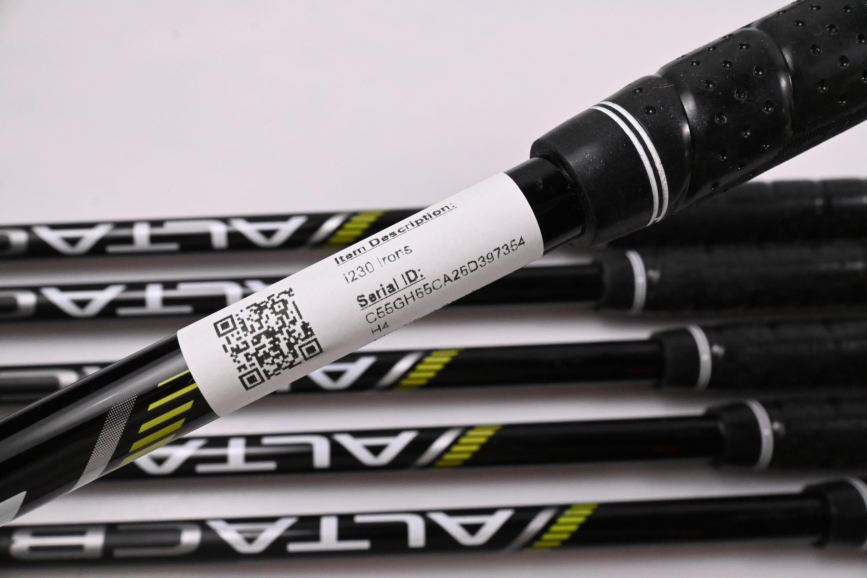 Ping i230 Irons / 5-PW / Red Dot / Regular Flex Ping Alta CB Black Shafts