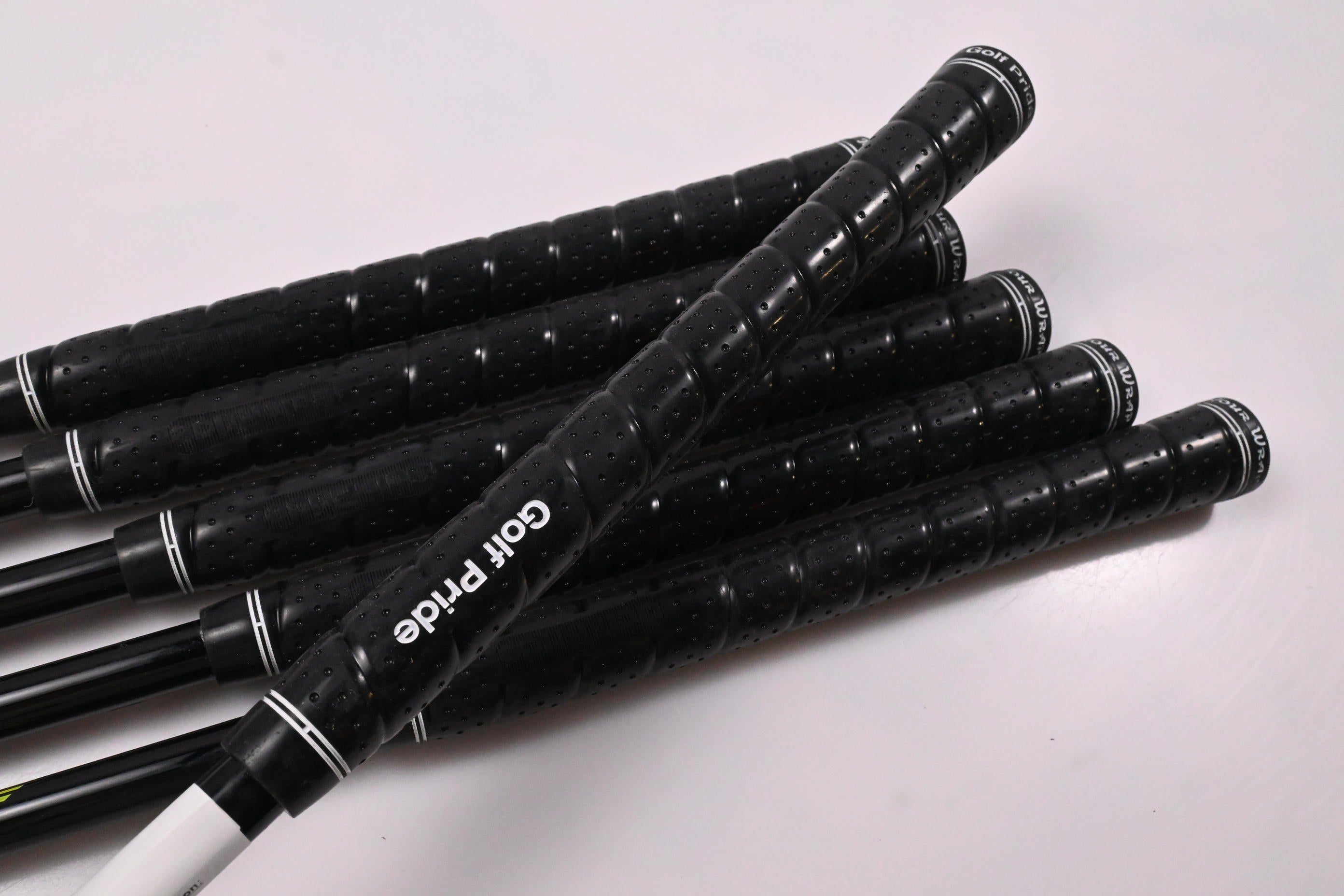 Ping i230 Irons / 5-PW / Red Dot / Regular Flex Ping Alta CB Black Shafts