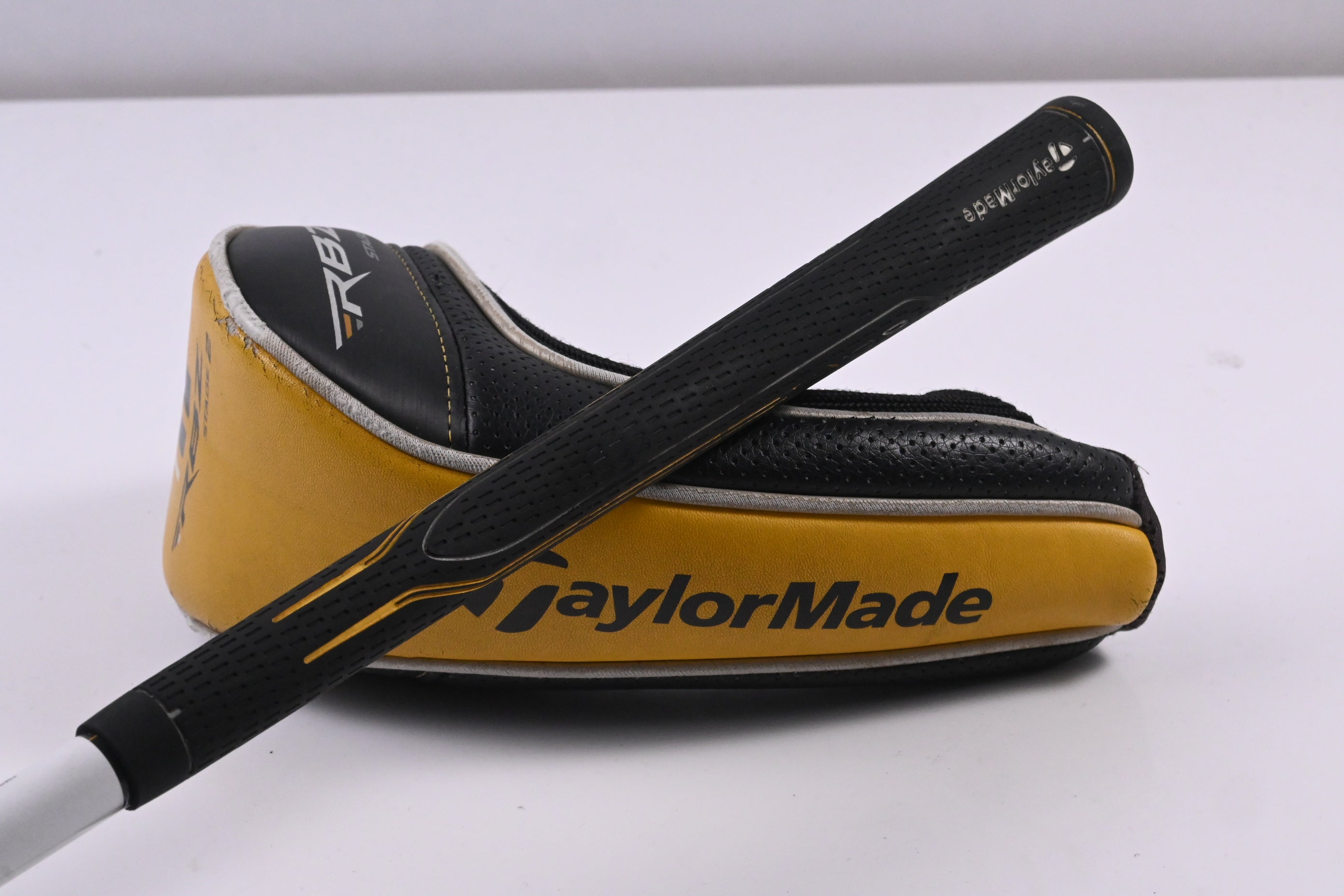 Taylormade RBZ Stage 2 #3 Hybrid / 19 Degree / Regular Flex Rocketfuel 65 Shaft
