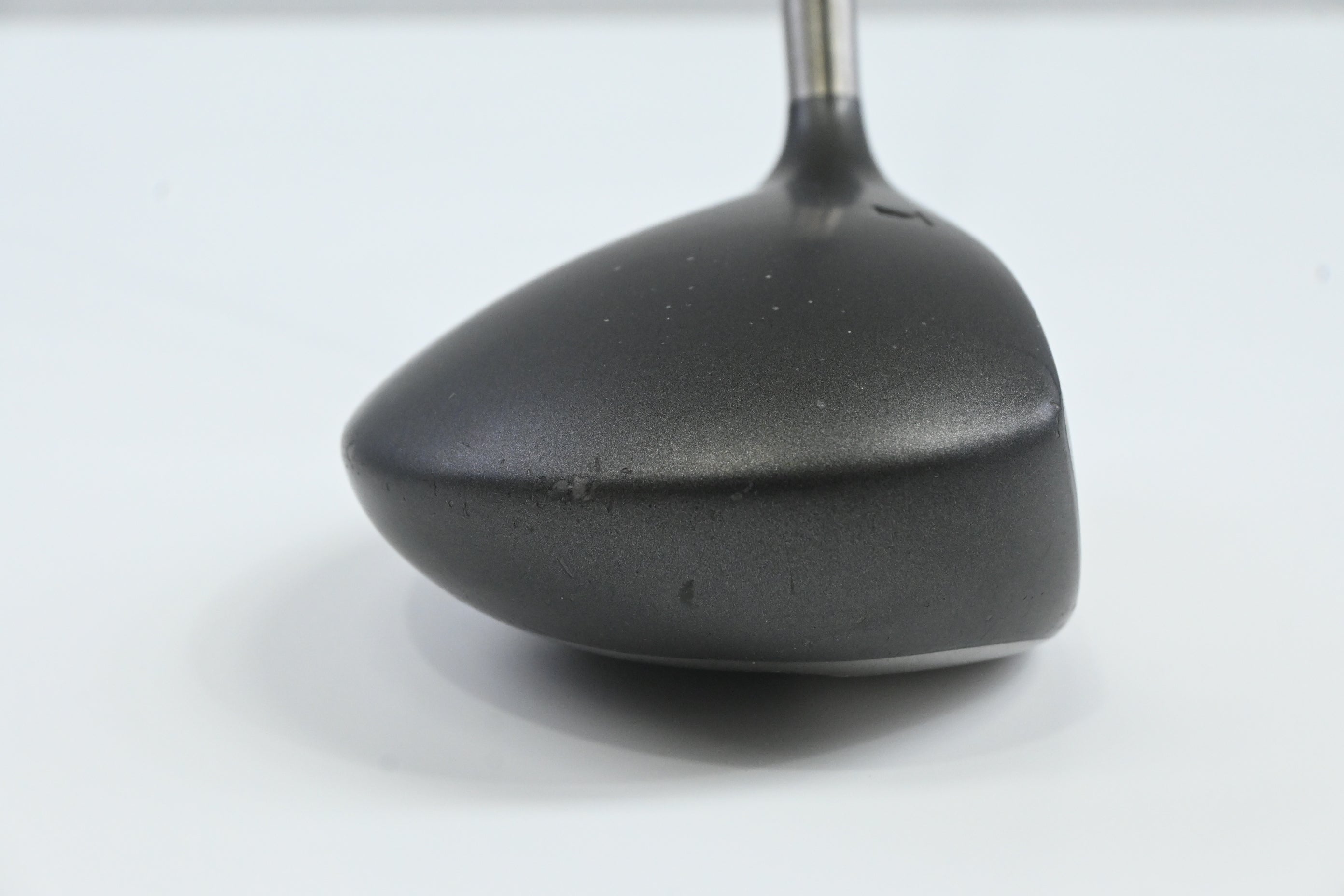 Titleist 975 J Driver / 9.5 Degree / Regular Flex Grafalloy Shaft