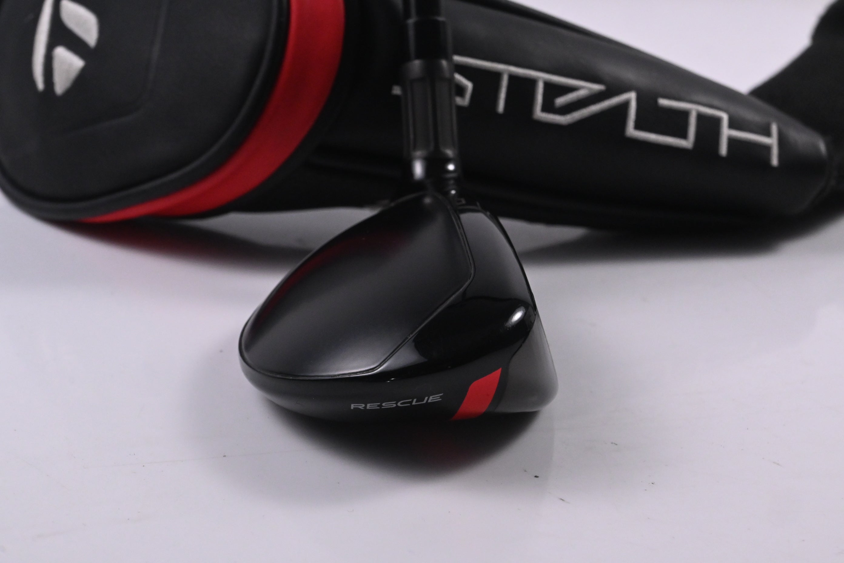 Taylormade Stealth #3 Hybrid / 19 Degree / Stiff Flex Fujikura Ventus Red 7 Shaft