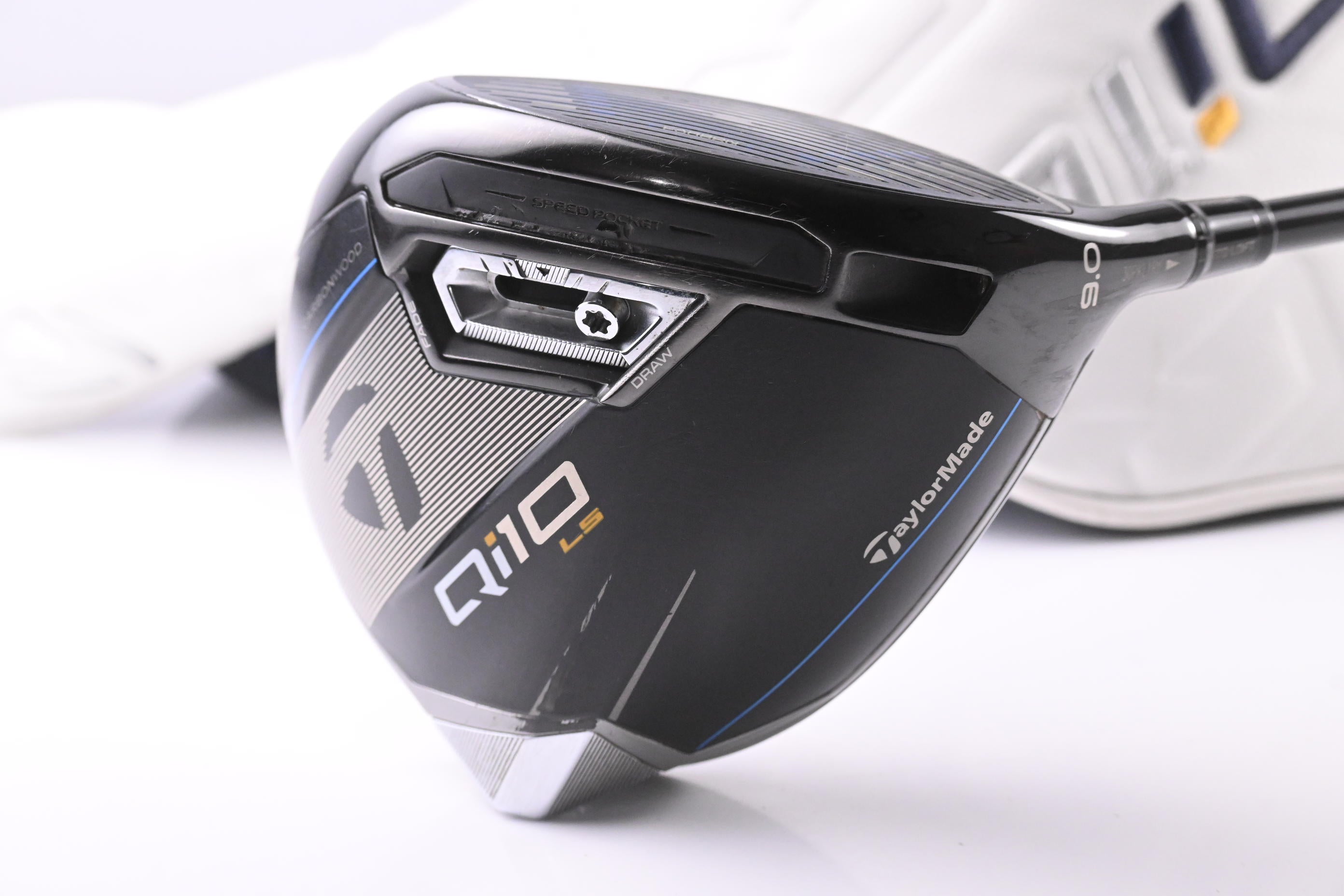 Taylormade Qi10 LS Driver / 9 Degree / X-Flex Kai'li White 70 Shaft