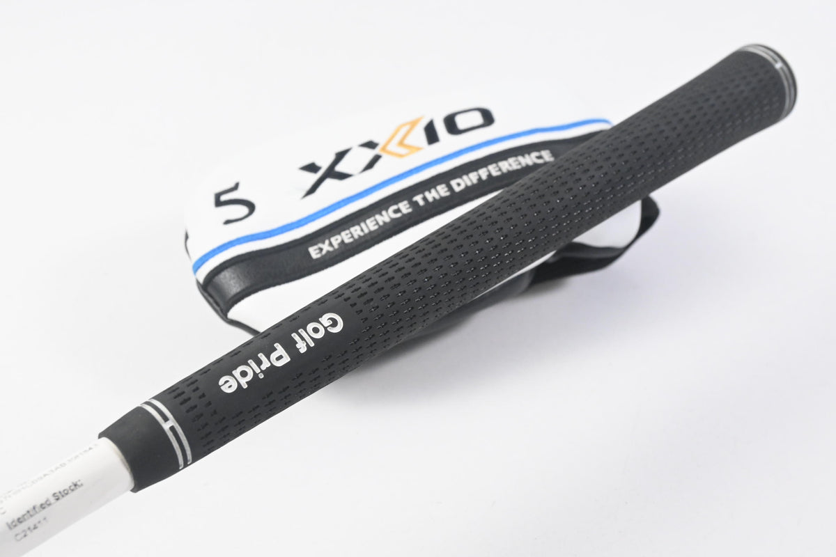 Left Hand XXIO 12 #5 Wood / 18 Degree / Regular Flex XXIO MP 1200 37 Shaft