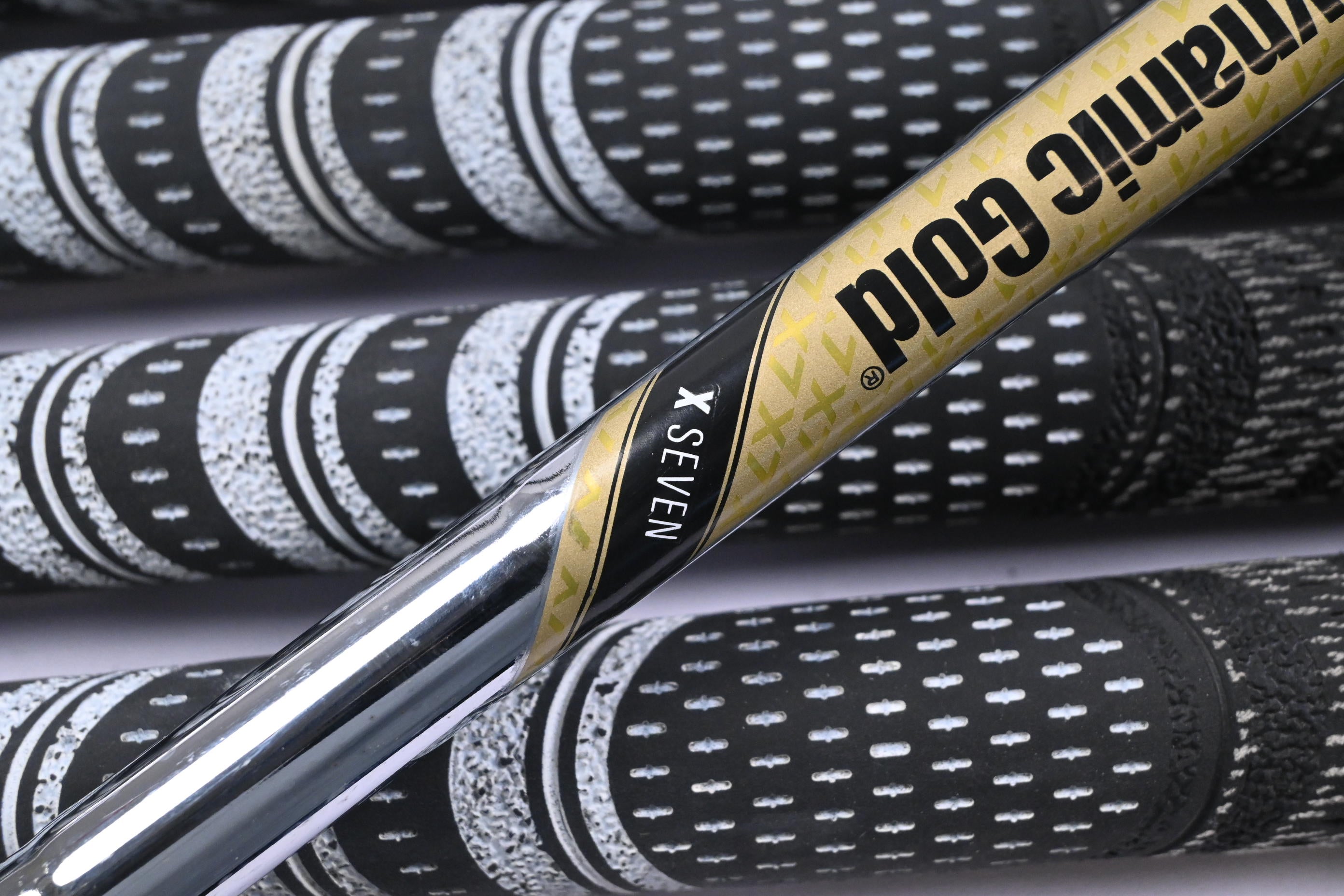 Titleist T100 2023 Irons / 4-PW / X-Flex Dynamic Gold XSEVEN Shafts