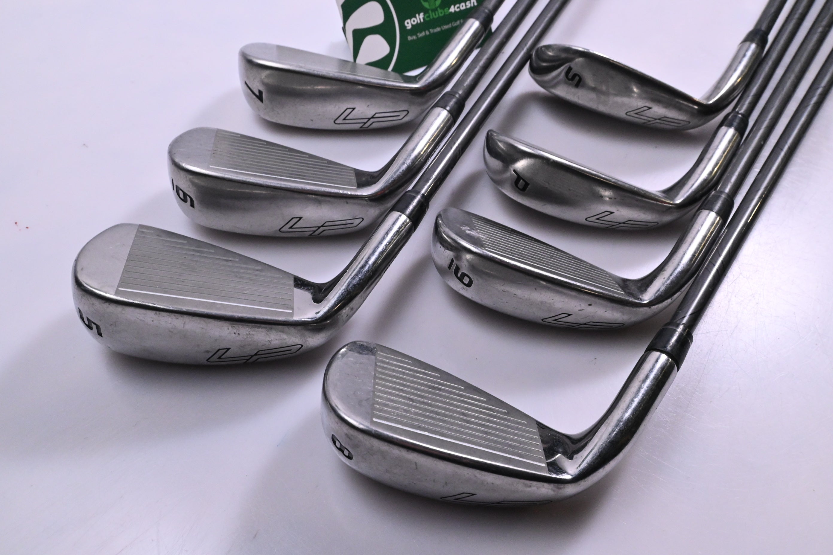 Wilson Launch Pad 2022 Irons / 5-PW+SW / Regular Flex Evenflow 65 Shafts