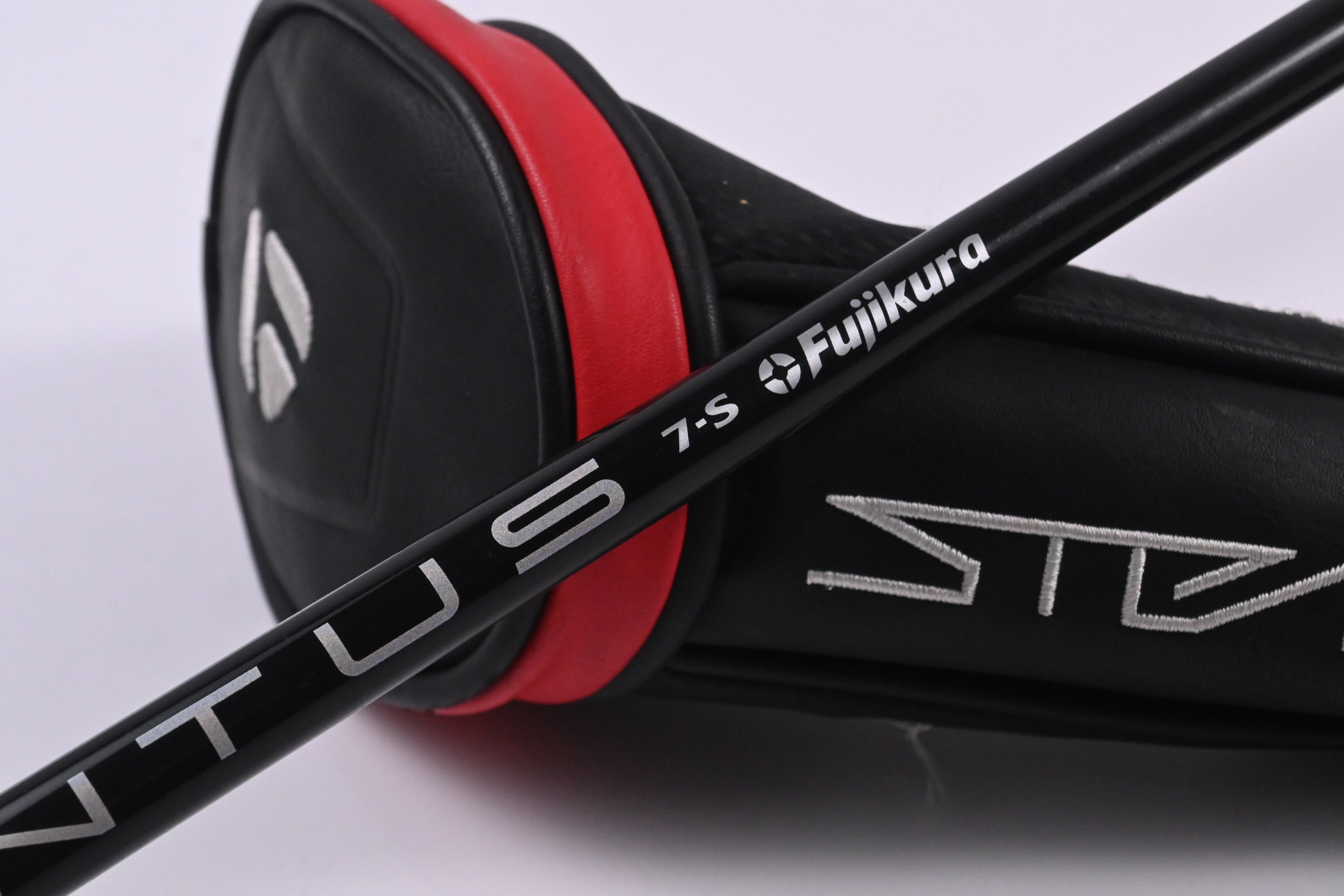Taylormade Stealth #3 Hybrid / 19 Degree / Stiff Flex Fujikura Ventus Red 7 Shaft