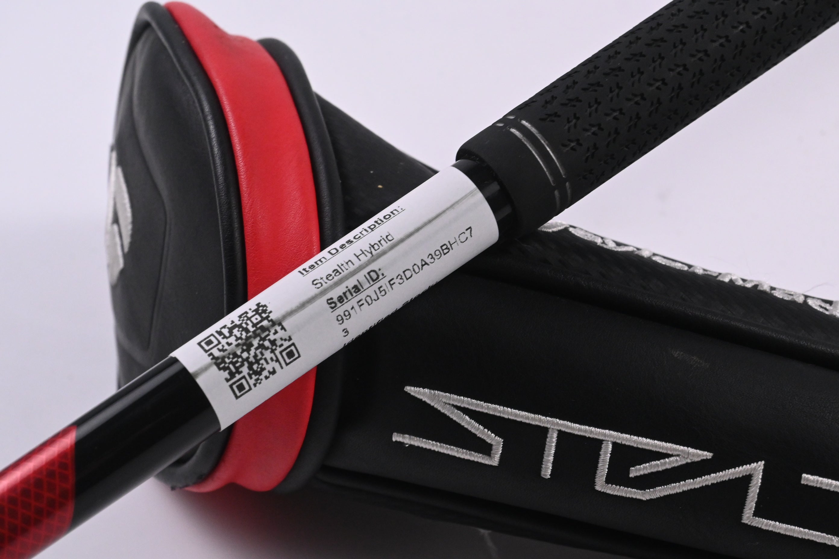 Taylormade Stealth #3 Hybrid / 19 Degree / Stiff Flex Fujikura Ventus Red 7 Shaft