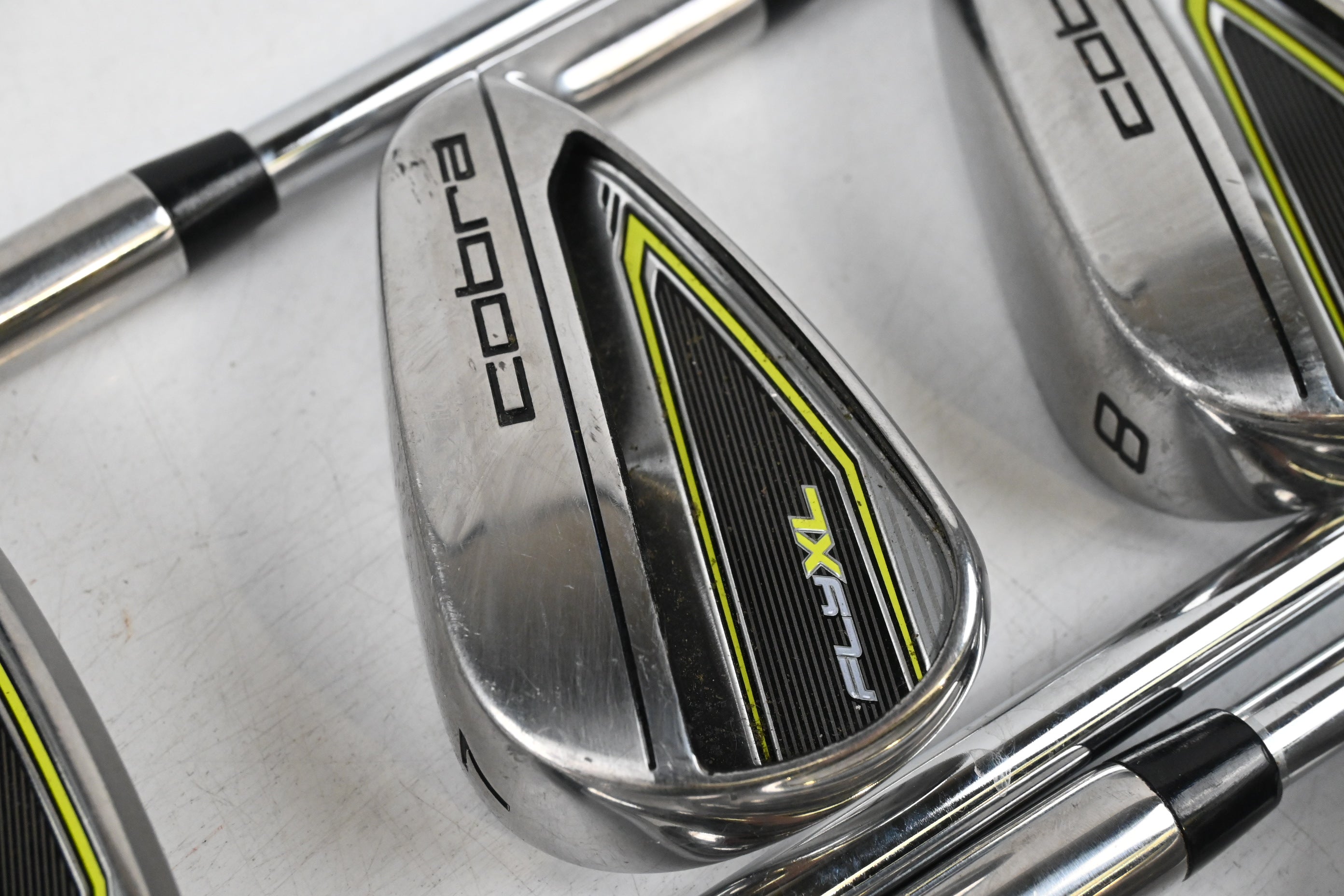 Cobra Fly XL Irons / 6-PW+SW / Regular Flex Cobra Fly XL Shafts