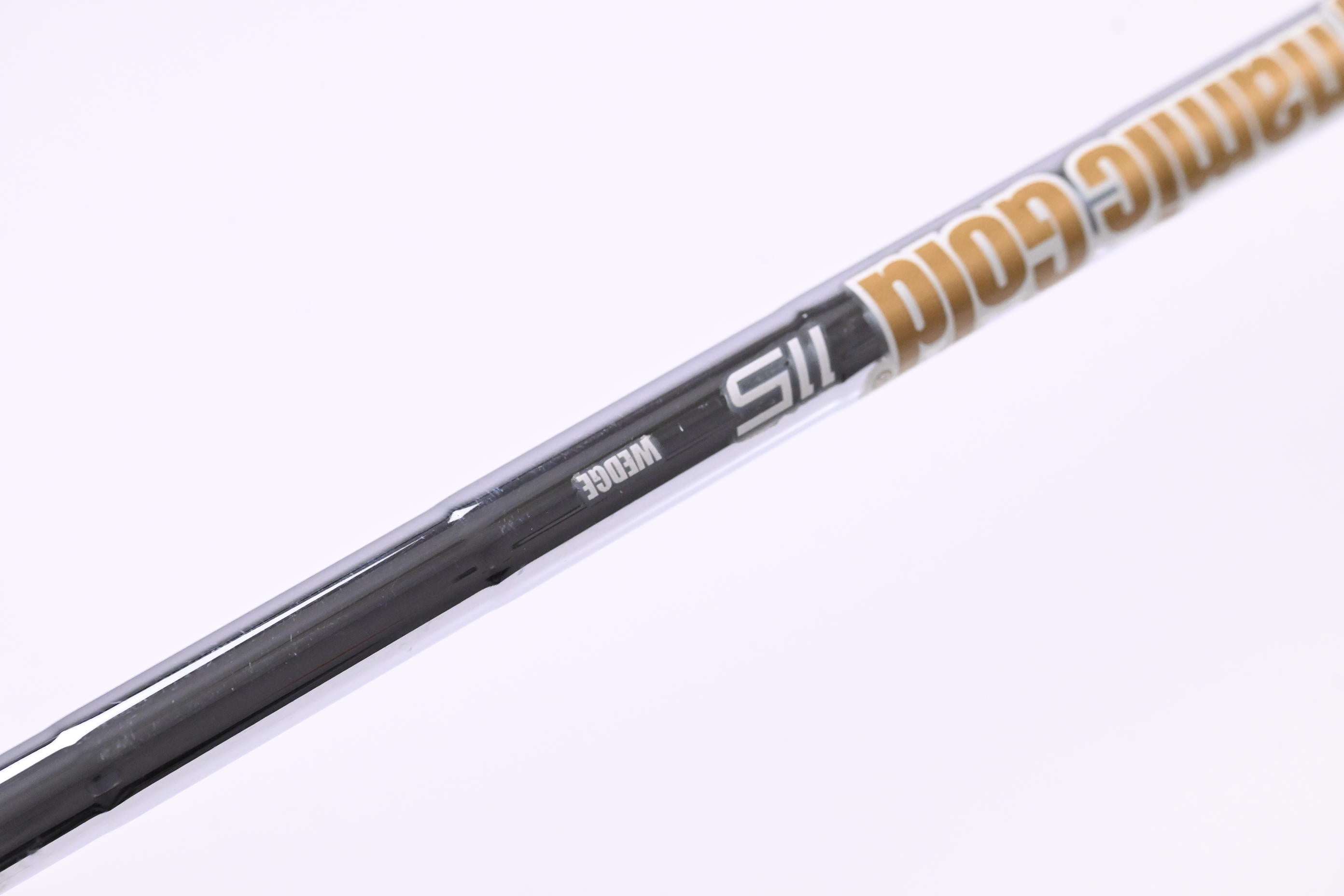 Cleveland CBX 2 Lob Wedge / 60 Degree / Wedge Flex Dynamic Gold 105 Shaft