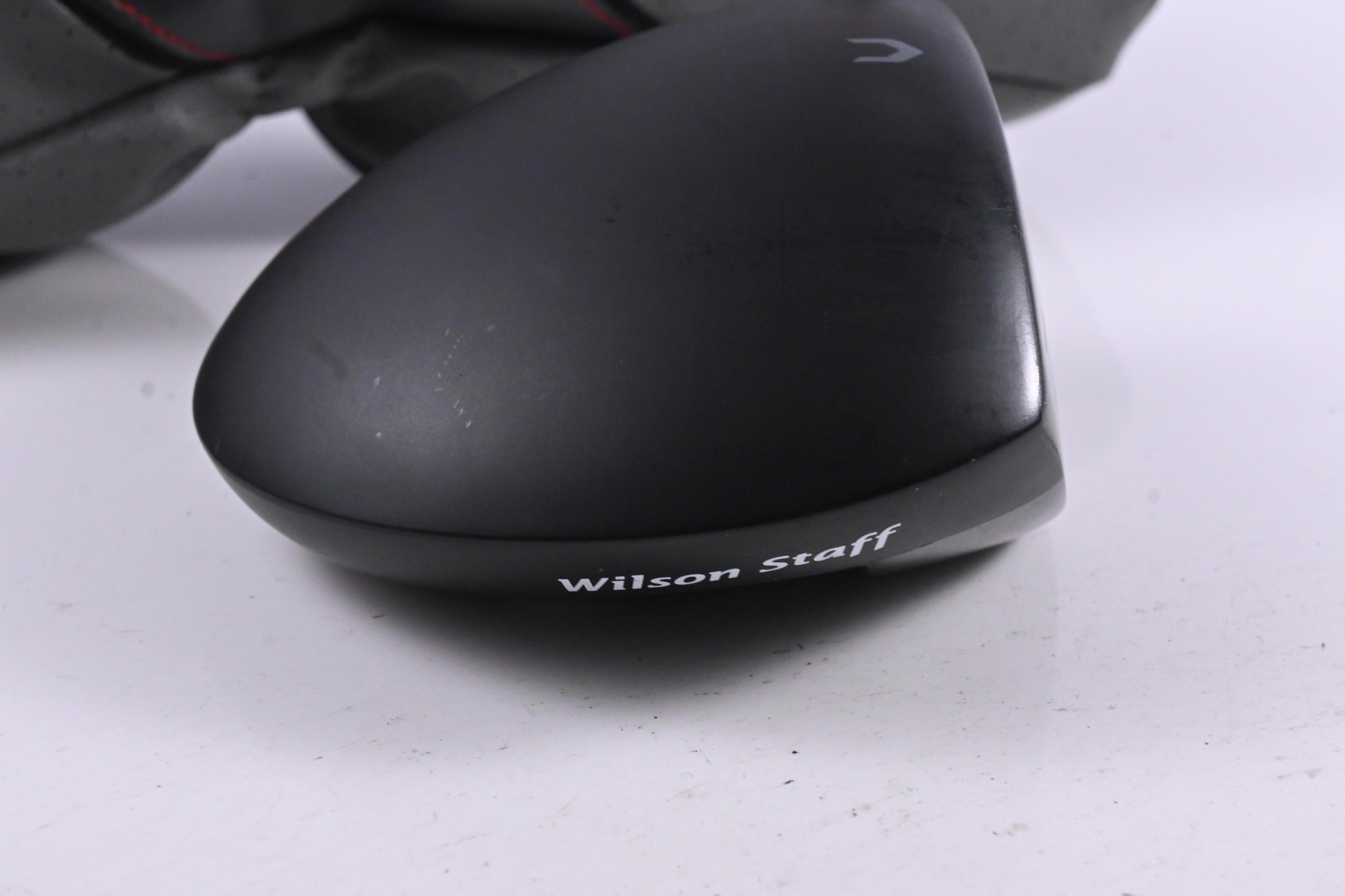 Wilson Staff D300 SL Driver / 10.5 Degree / Regular Flex D300 Superlight Shaft