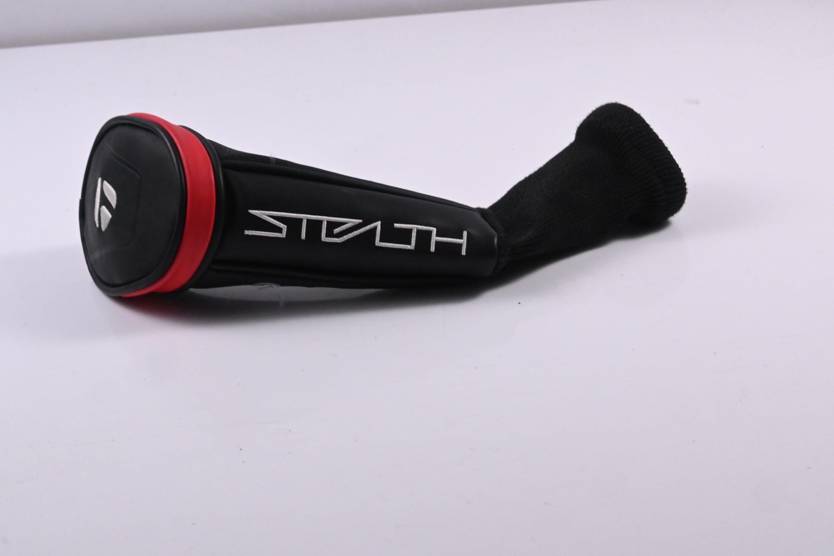 Taylormade Stealth #3 Hybrid / 19 Degree / Stiff Flex Fujikura Ventus Red 7 Shaft
