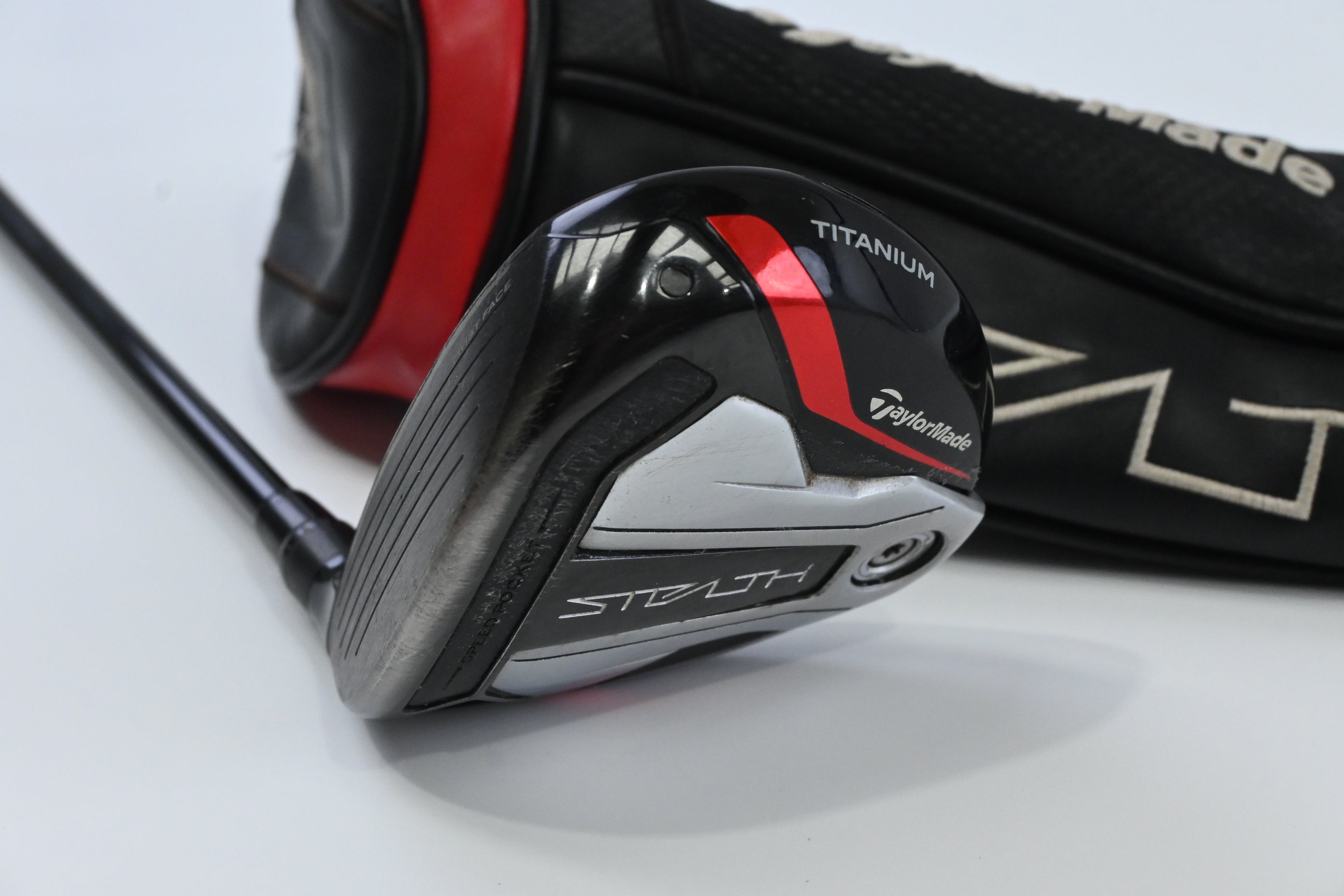 Left Hand Taylormade Stealth Plus #5 Wood / 19 Degree / Stiff Flex HZRDUS 75