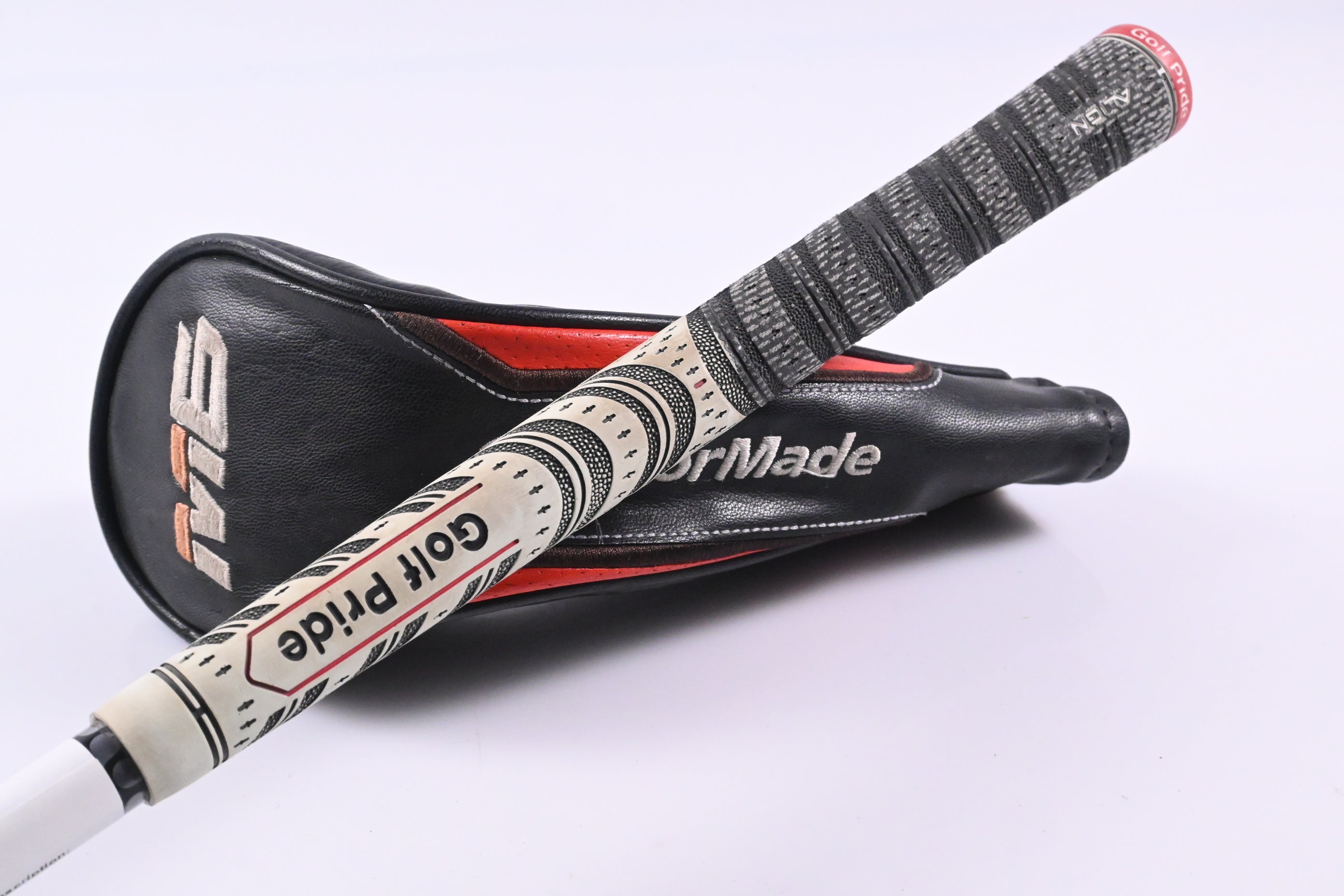 Taylormade M6 #3 Hybrid / 19 Degree / Regular Flex Fujikura Atmos Orange 6 Shaft