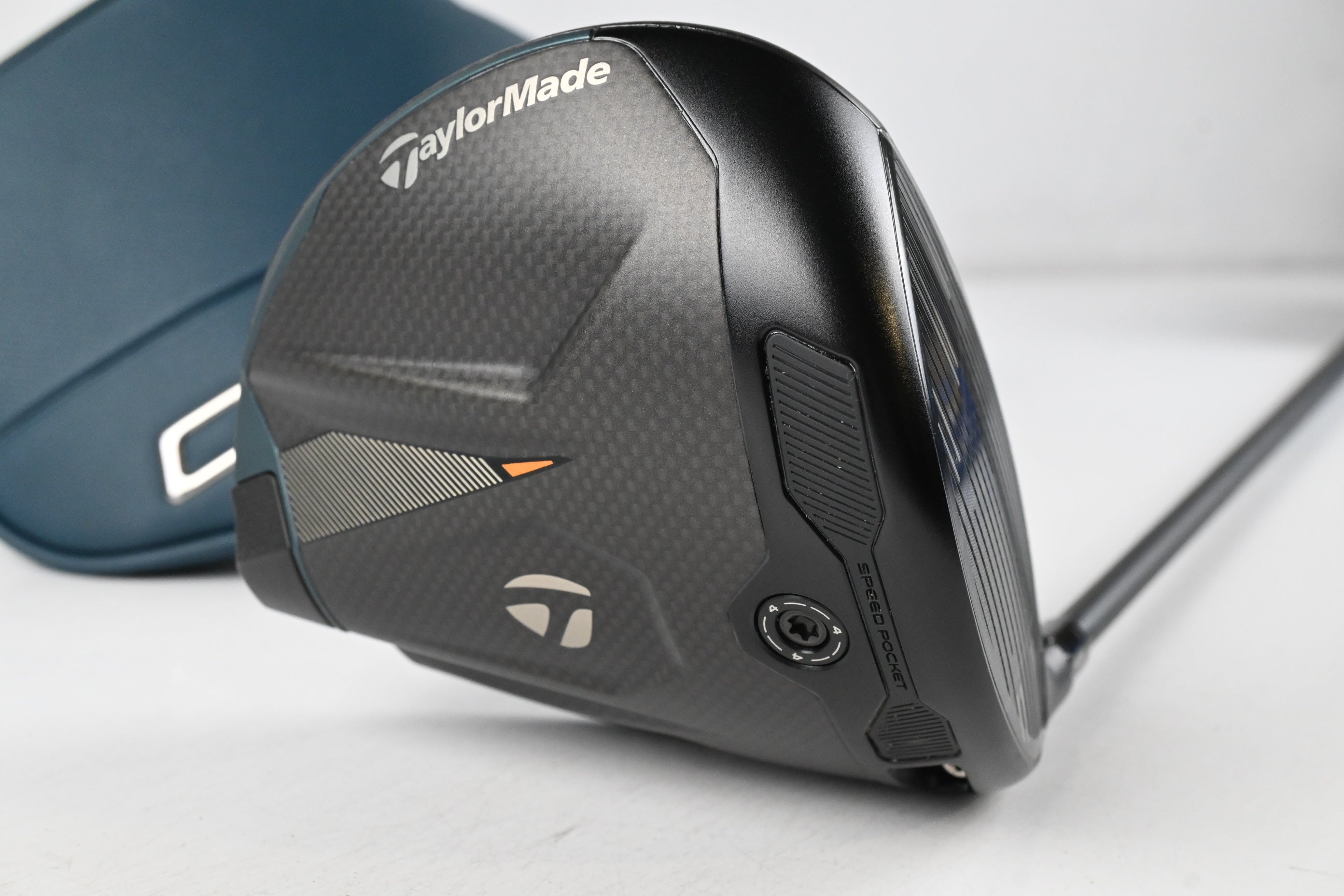 Taylormade Qi4D Max Driver / 10.5 Degree / Stiff Flex Reax Blue 60 Shaft