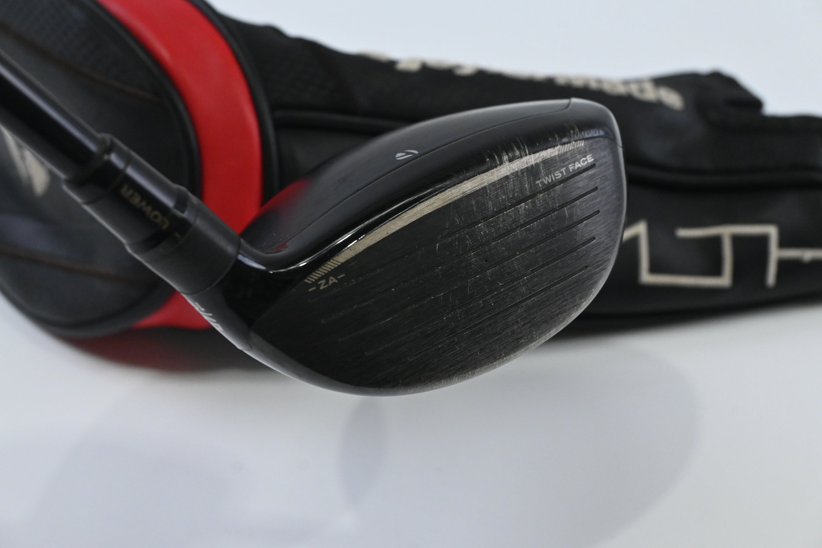 Left Hand Taylormade Stealth Plus #5 Wood / 19 Degree / Stiff Flex HZRDUS 75