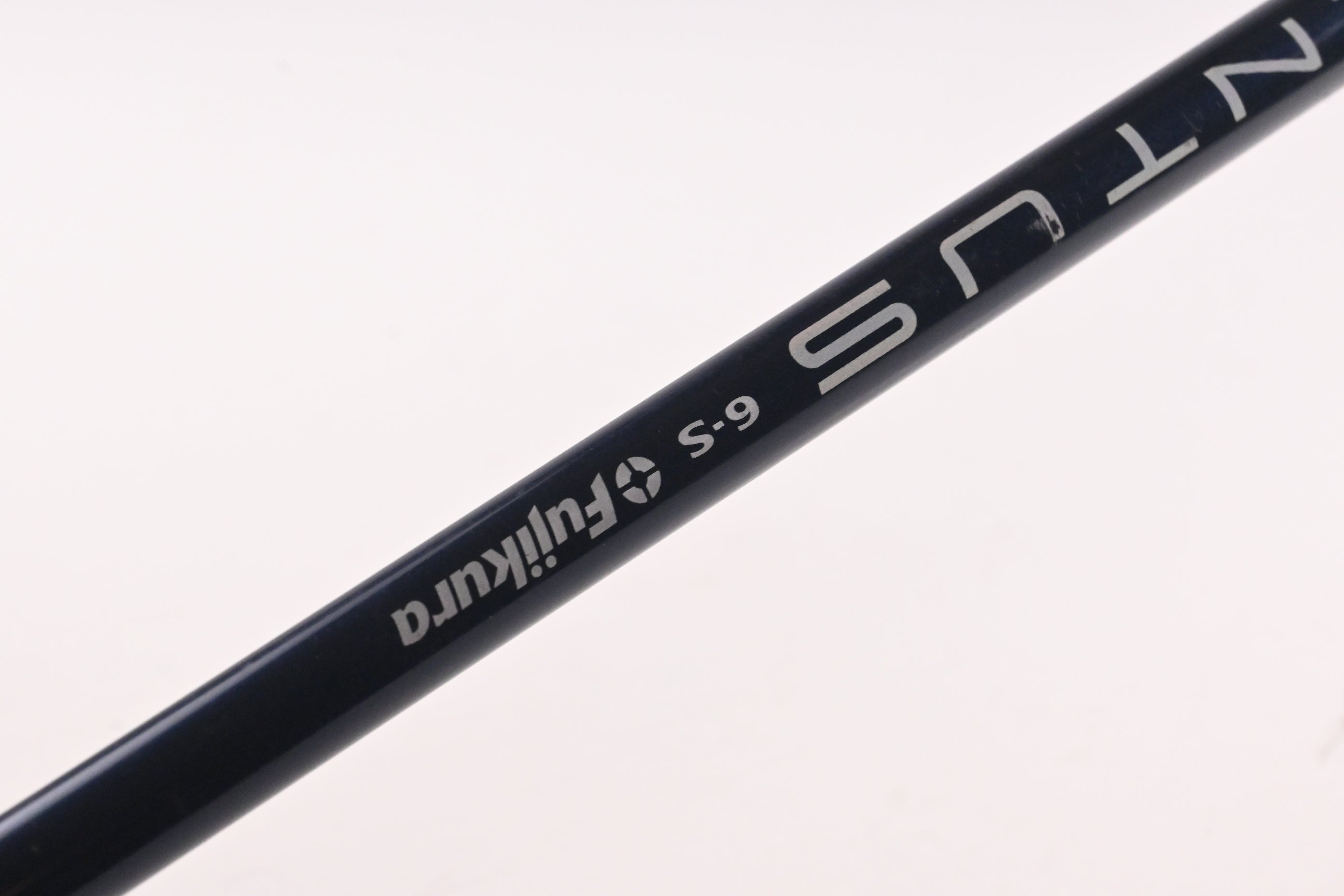 Taylormade SIM Driver / 9 Degree / Stiff Flex Fujikura Ventus Blue 6 Shaft